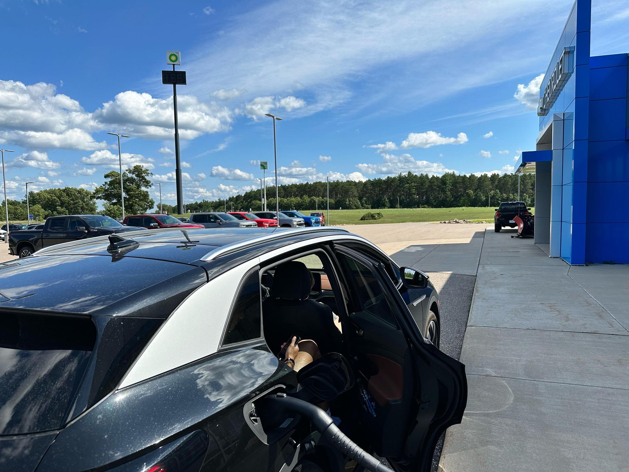 Wheelers Chevrolet of Coloma Coloma, WI EV Station