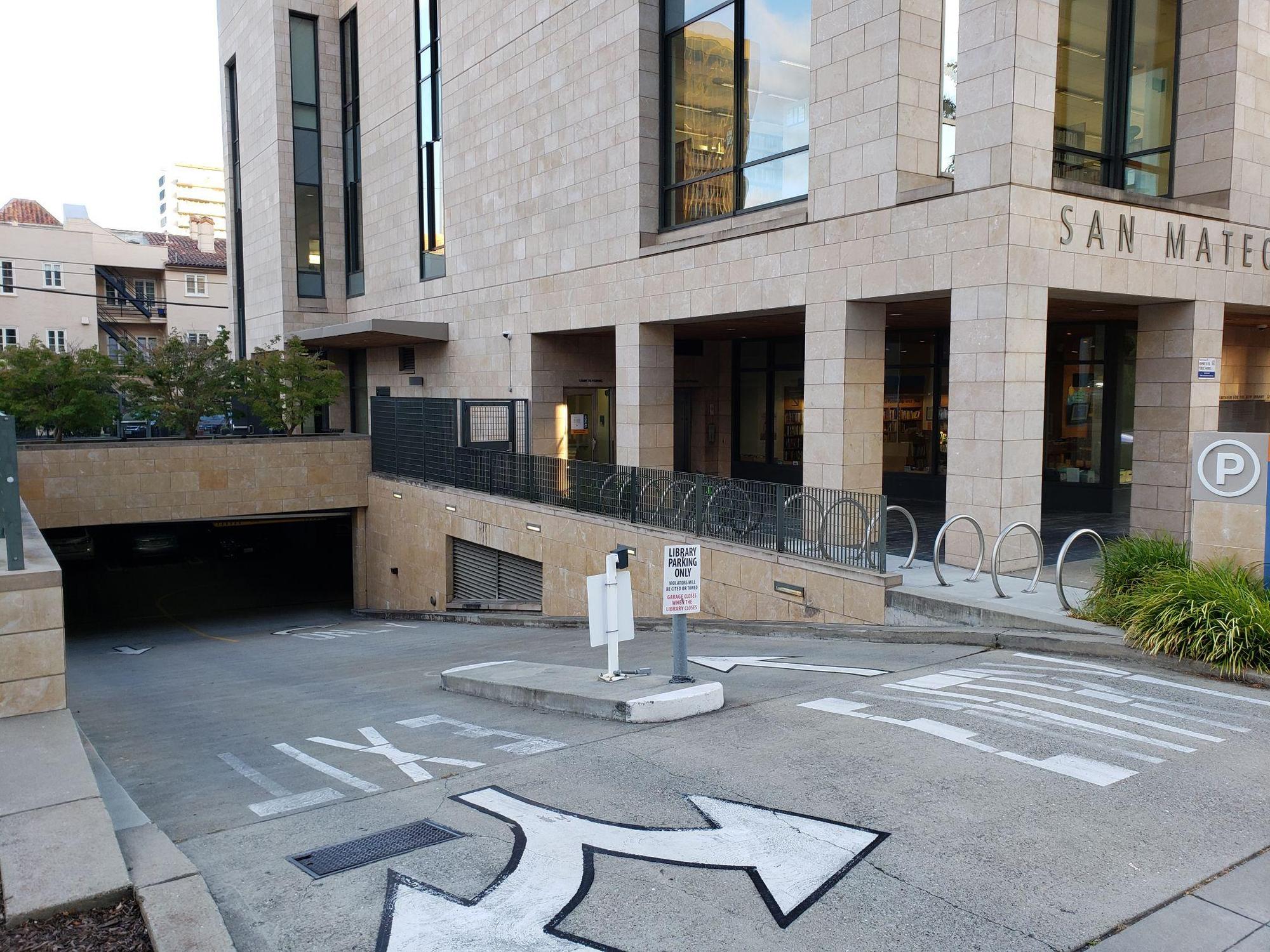 San Mateo Main Library San Mateo, CA EV Station