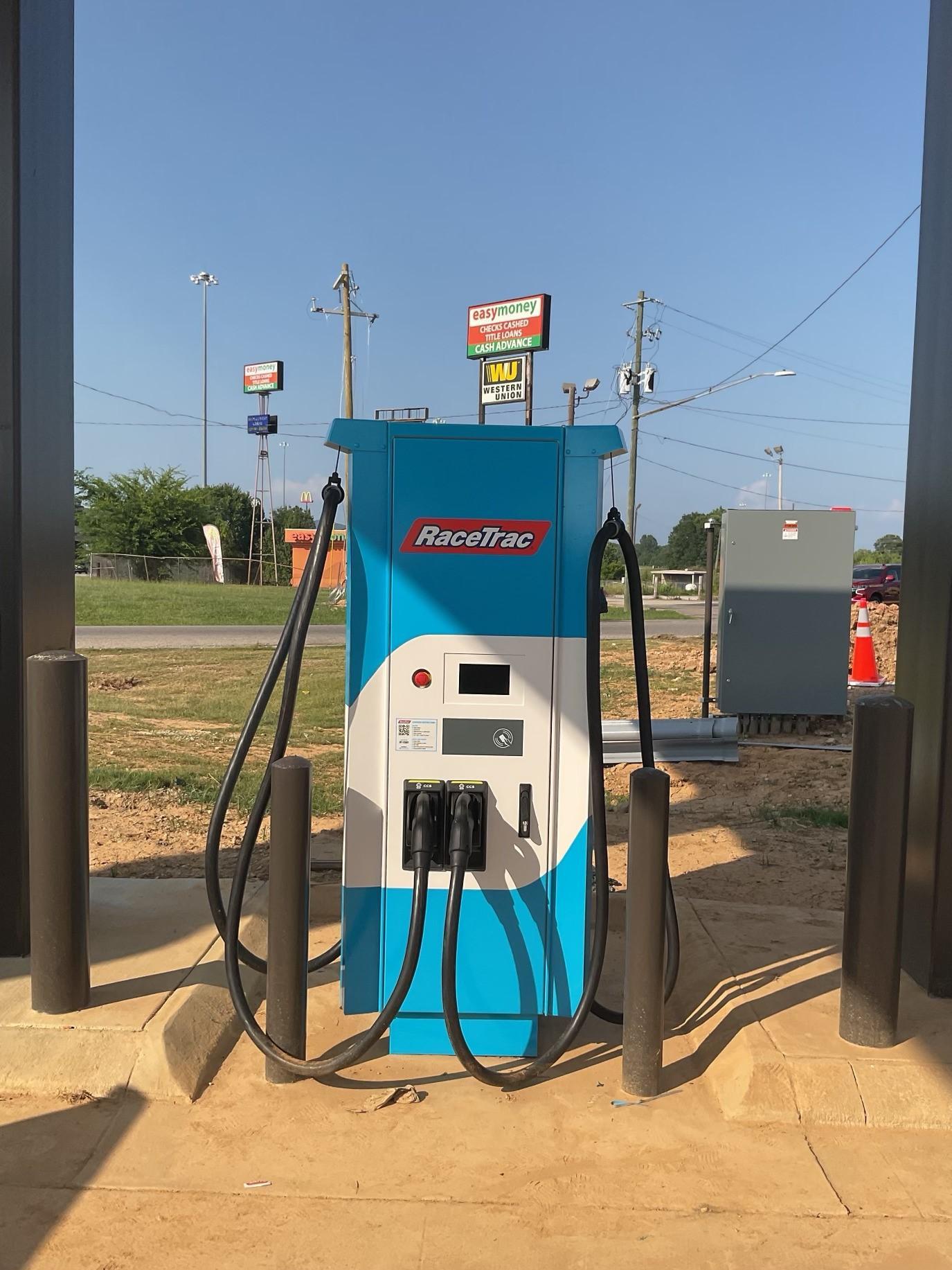 Racetrac Gas Stations - 6lw3pmj