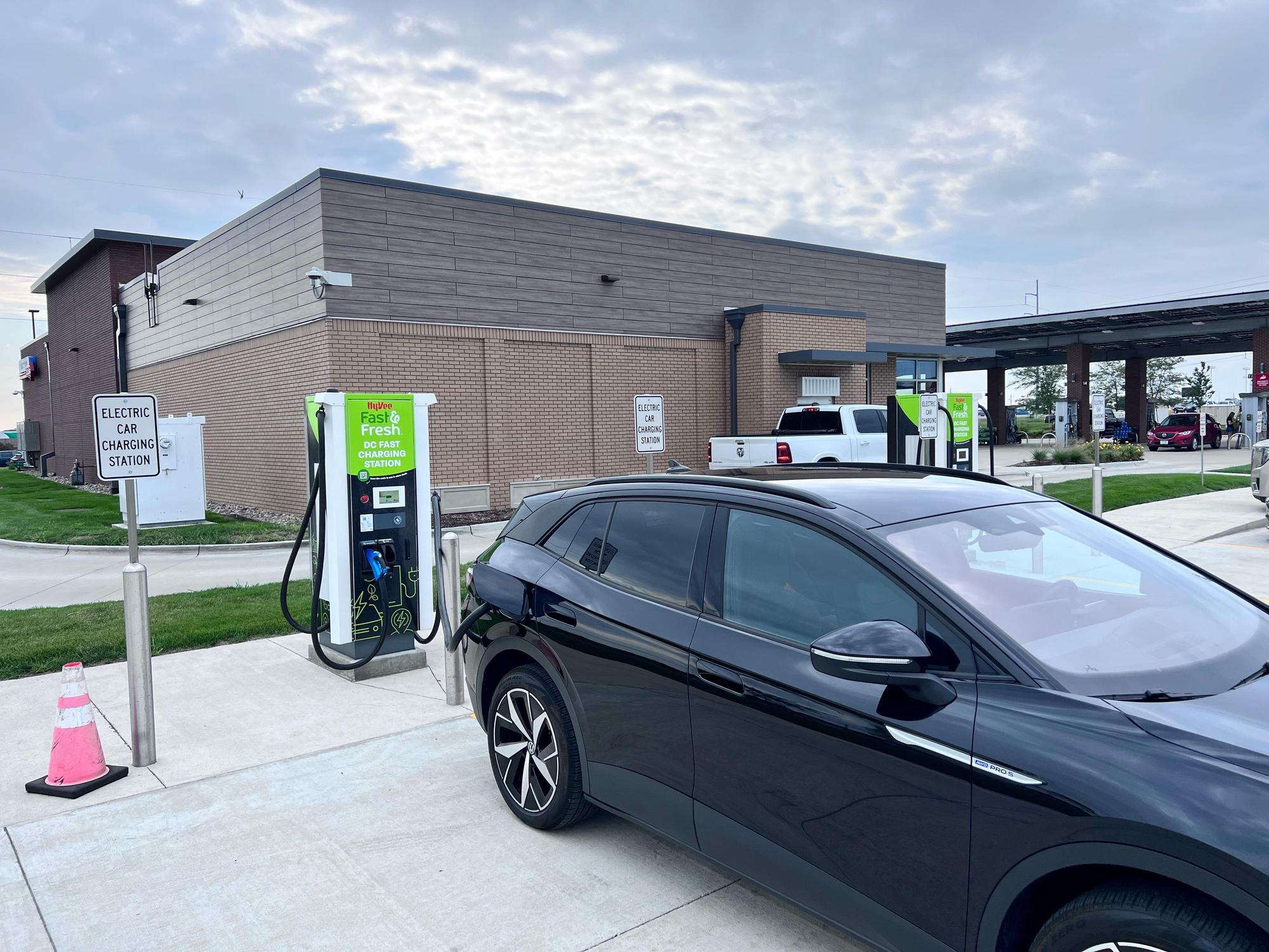 Hyvee Gas - e6e0b0i