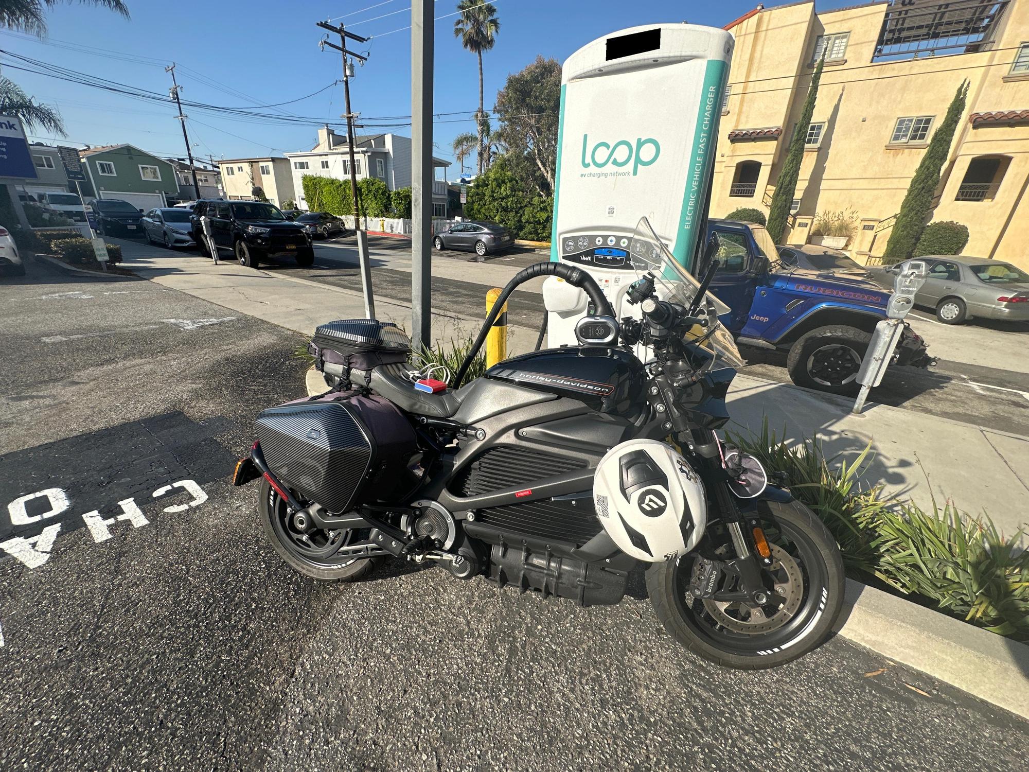 Union Bank Manhattan Beach Manhattan Beach, CA EV Station