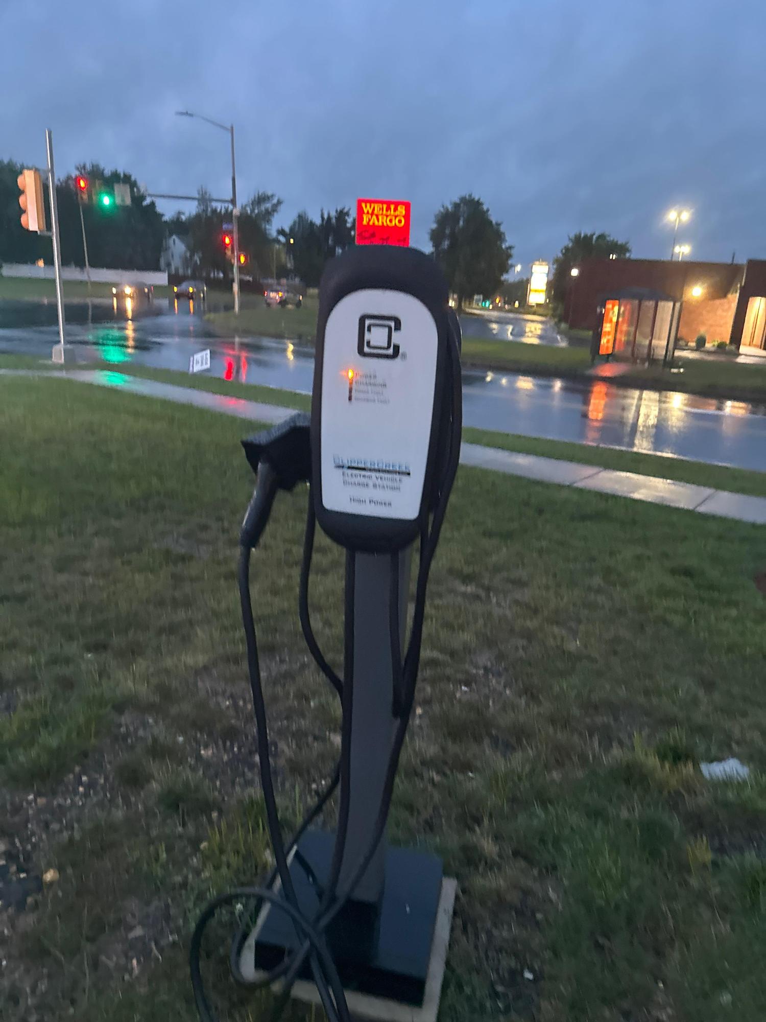 Safe Credit Union Parking 81 - 82g9mbu