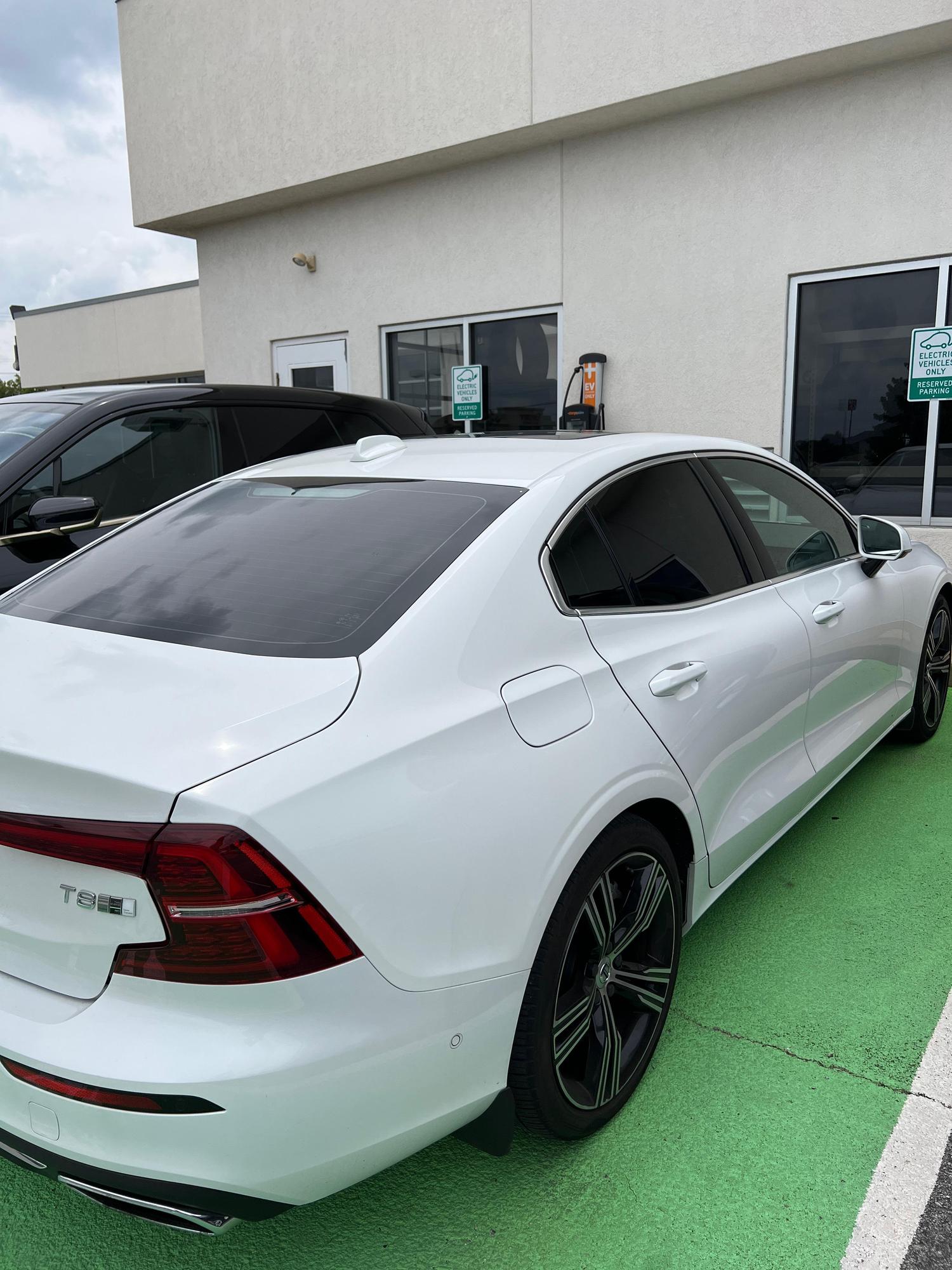 Bowling Green BMW Mercedes Bowling Green, KY EV Station