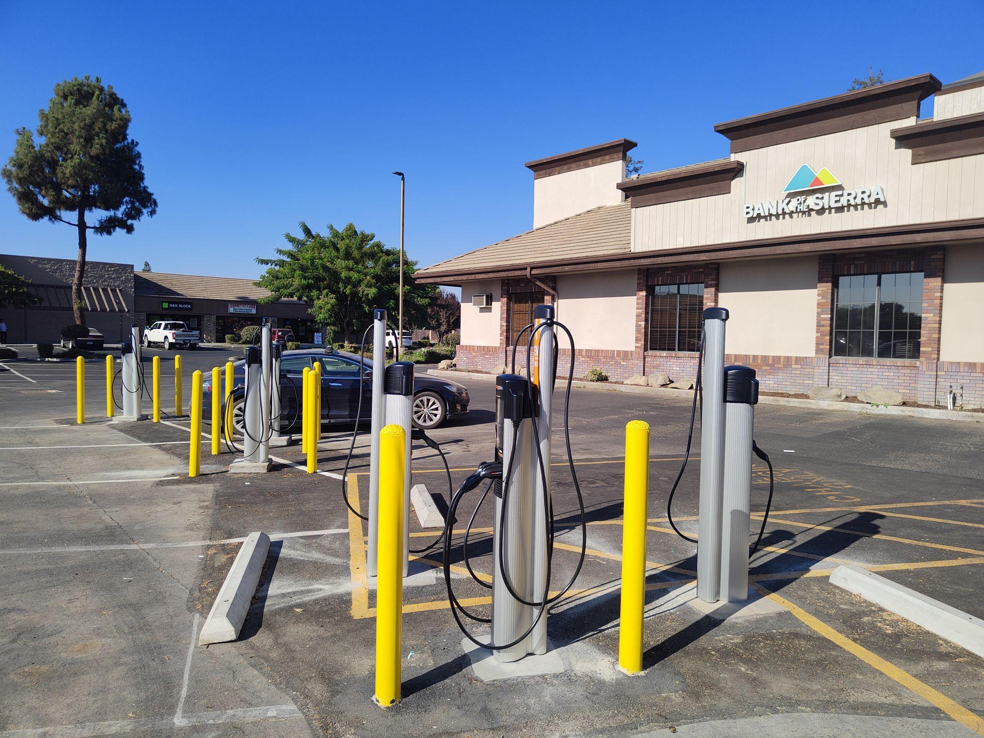 Bank of the Sierra Exeter, CA EV Station