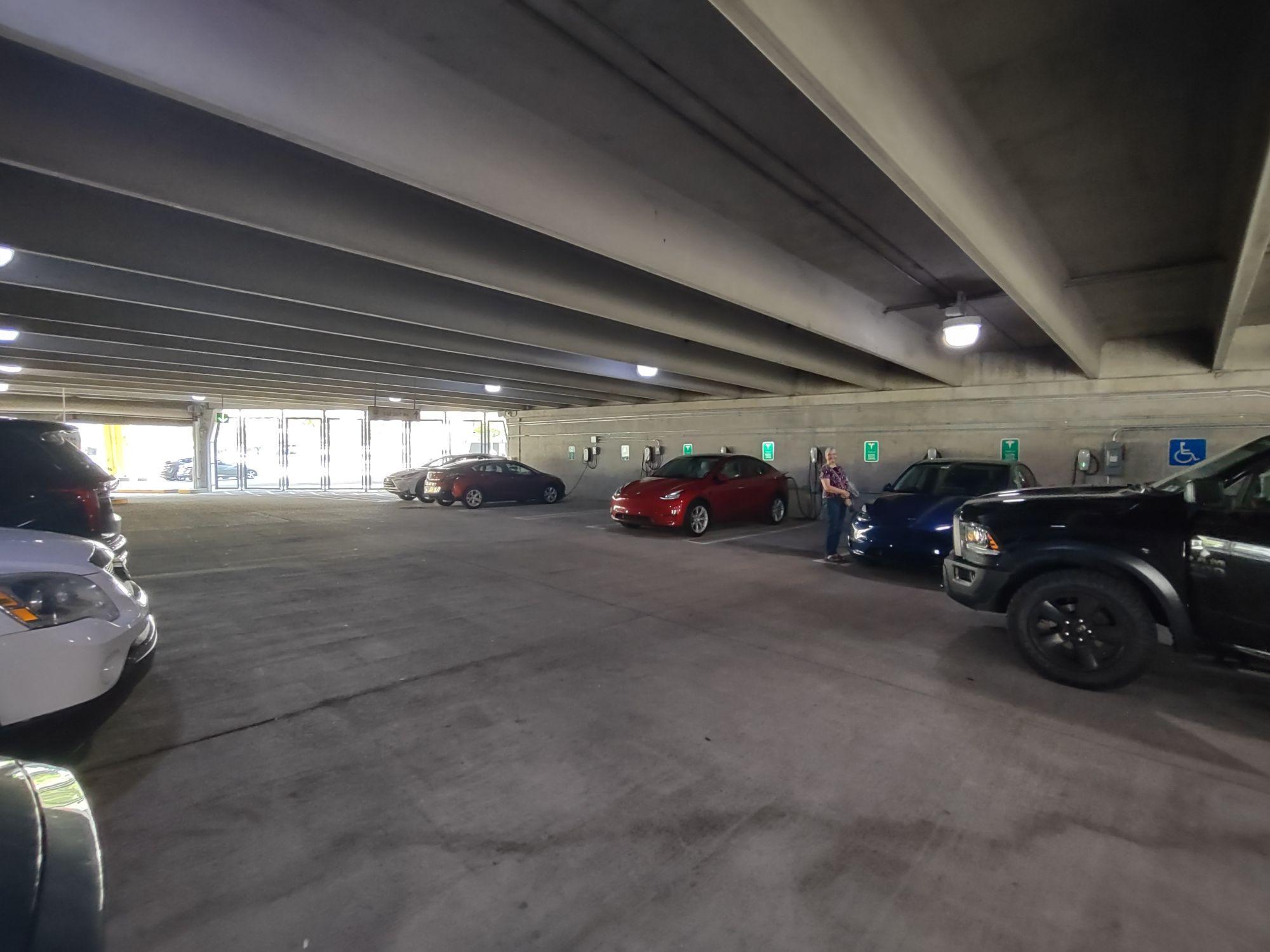 West General Robinson Garage | Pittsburgh, PA | EV Station