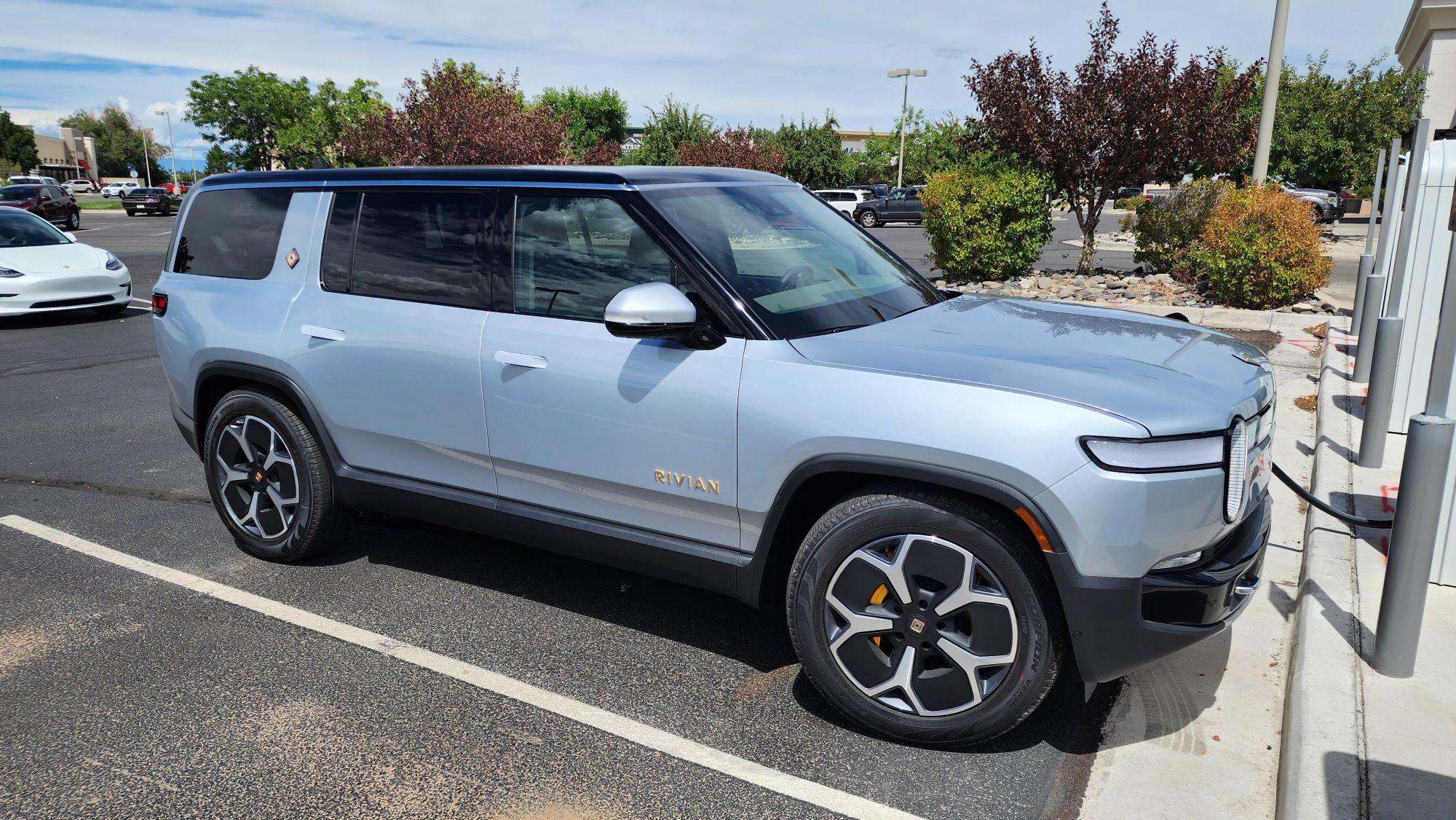 River Landing Crumbl Cookies (2) Montrose, CO EV Station