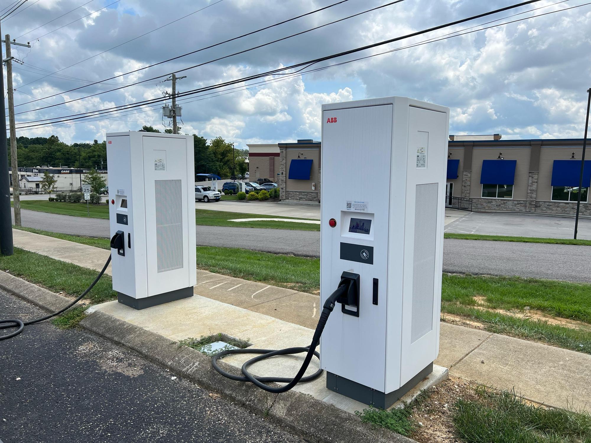 Herb Jones Chevrolet GMC (2) Elizabethtown, KY EV Station