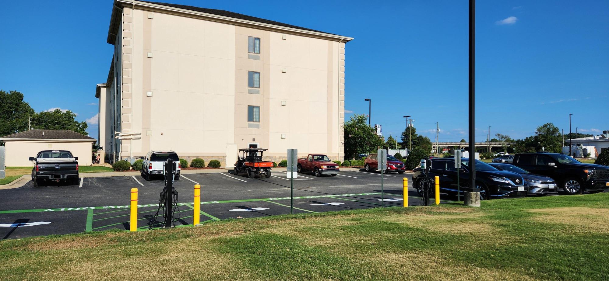 Sleep Inn & Suites Mount Olive NC Mt Olive, NC EV Station
