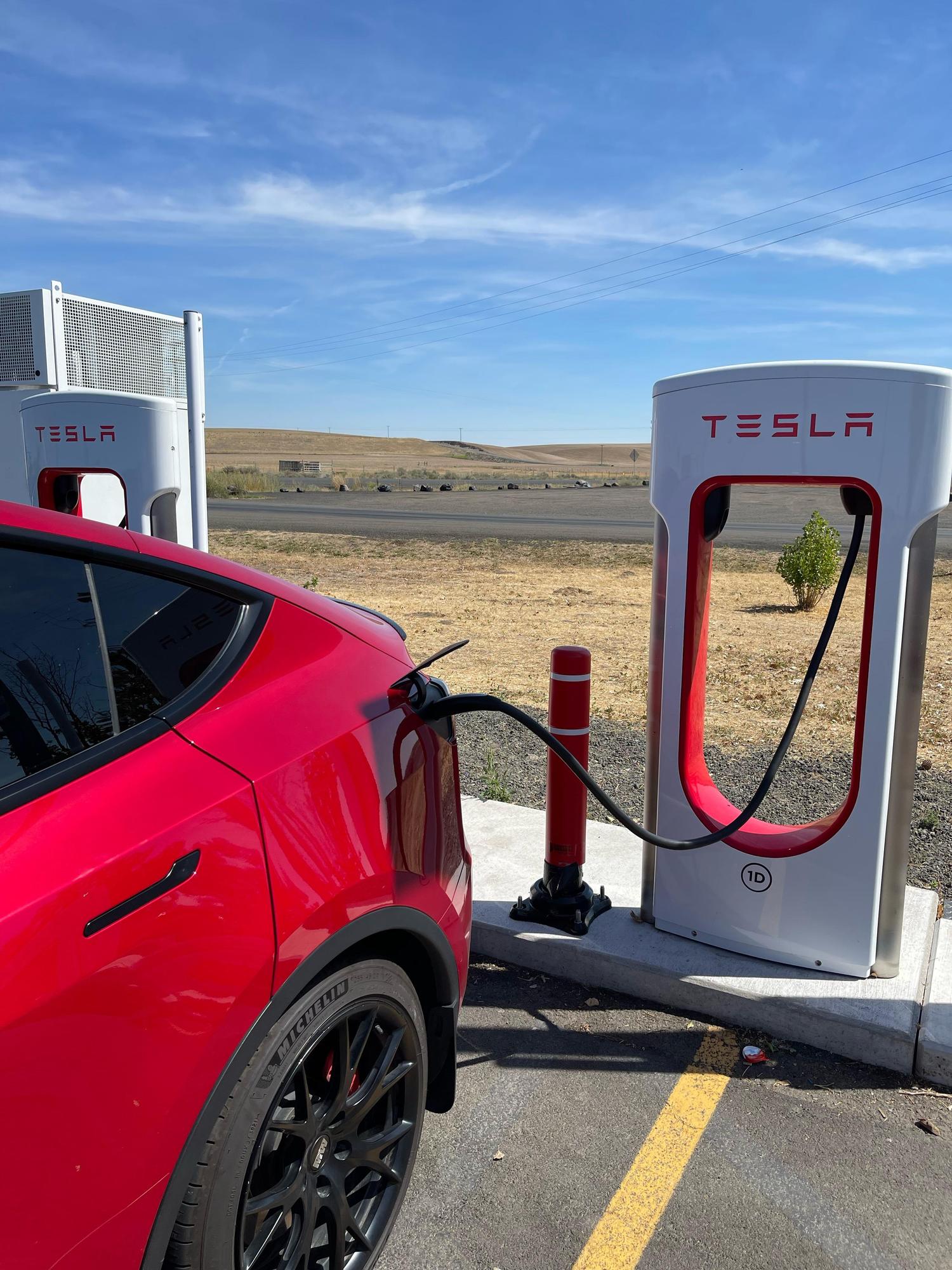 Big B Truck Stop Sprague, WA EV Station