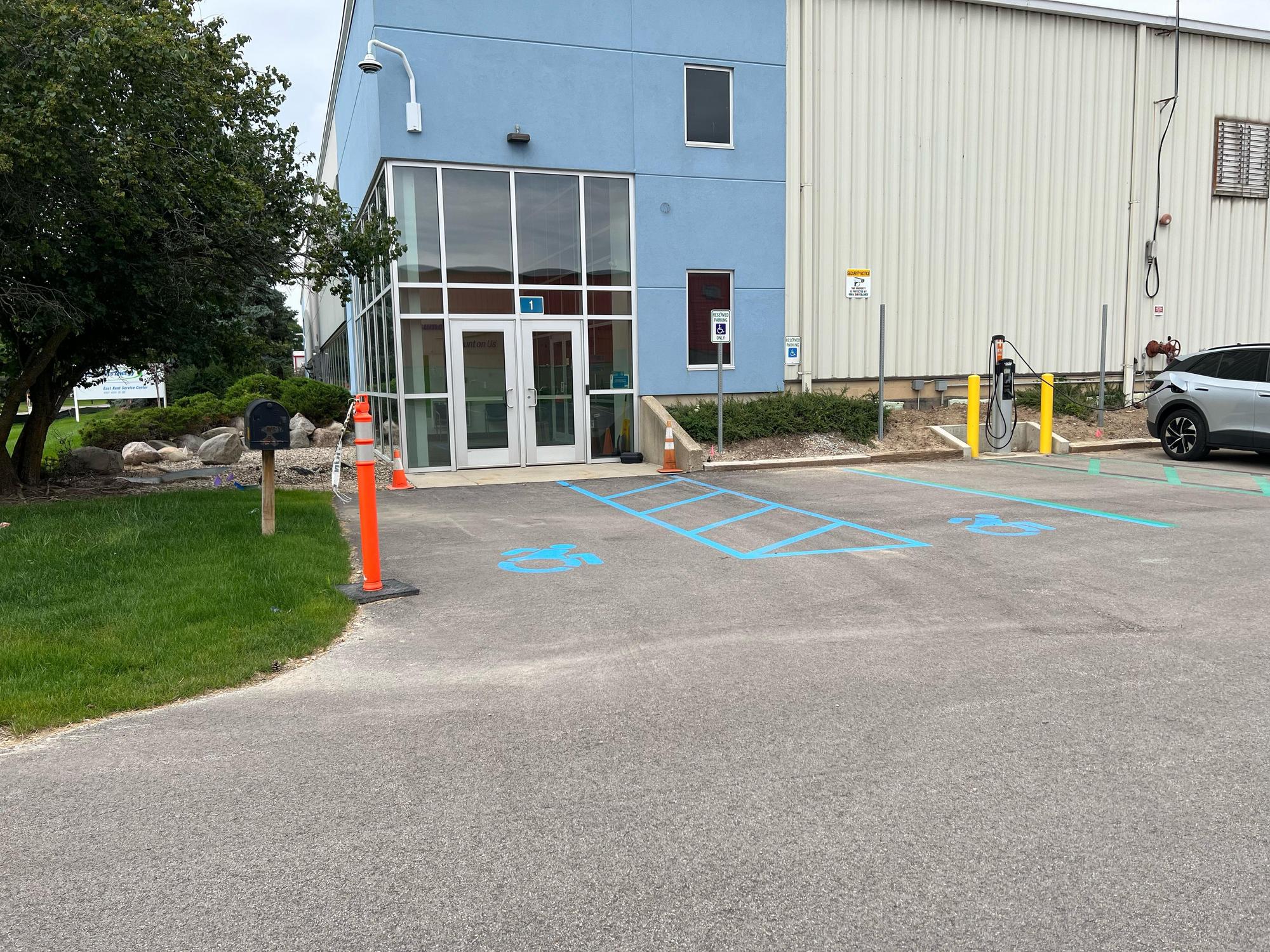 Consumers Energy Office Kentwood, MI EV Station