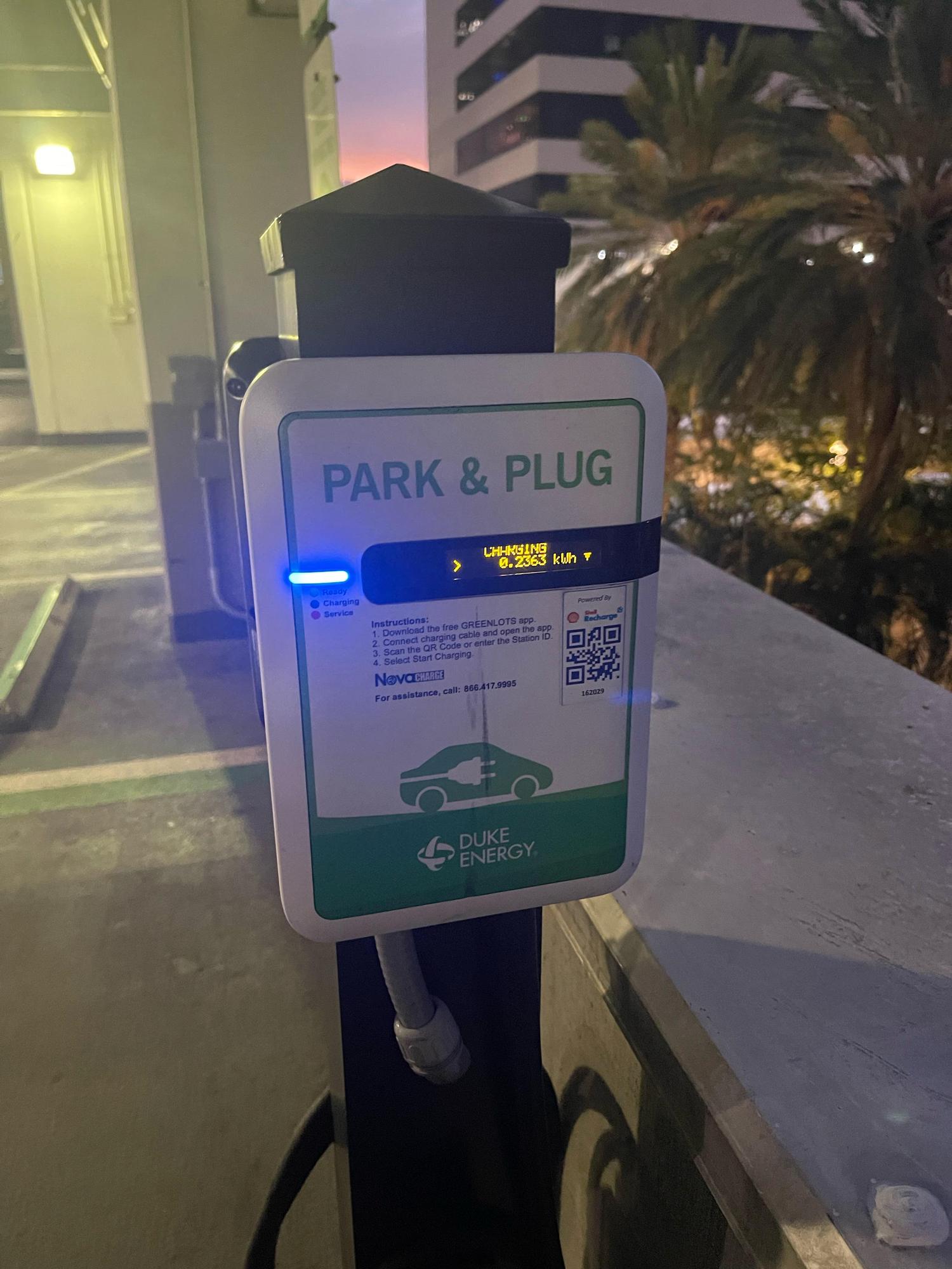 Sundial Parking Garage (2) St. Petersburg, FL EV Station