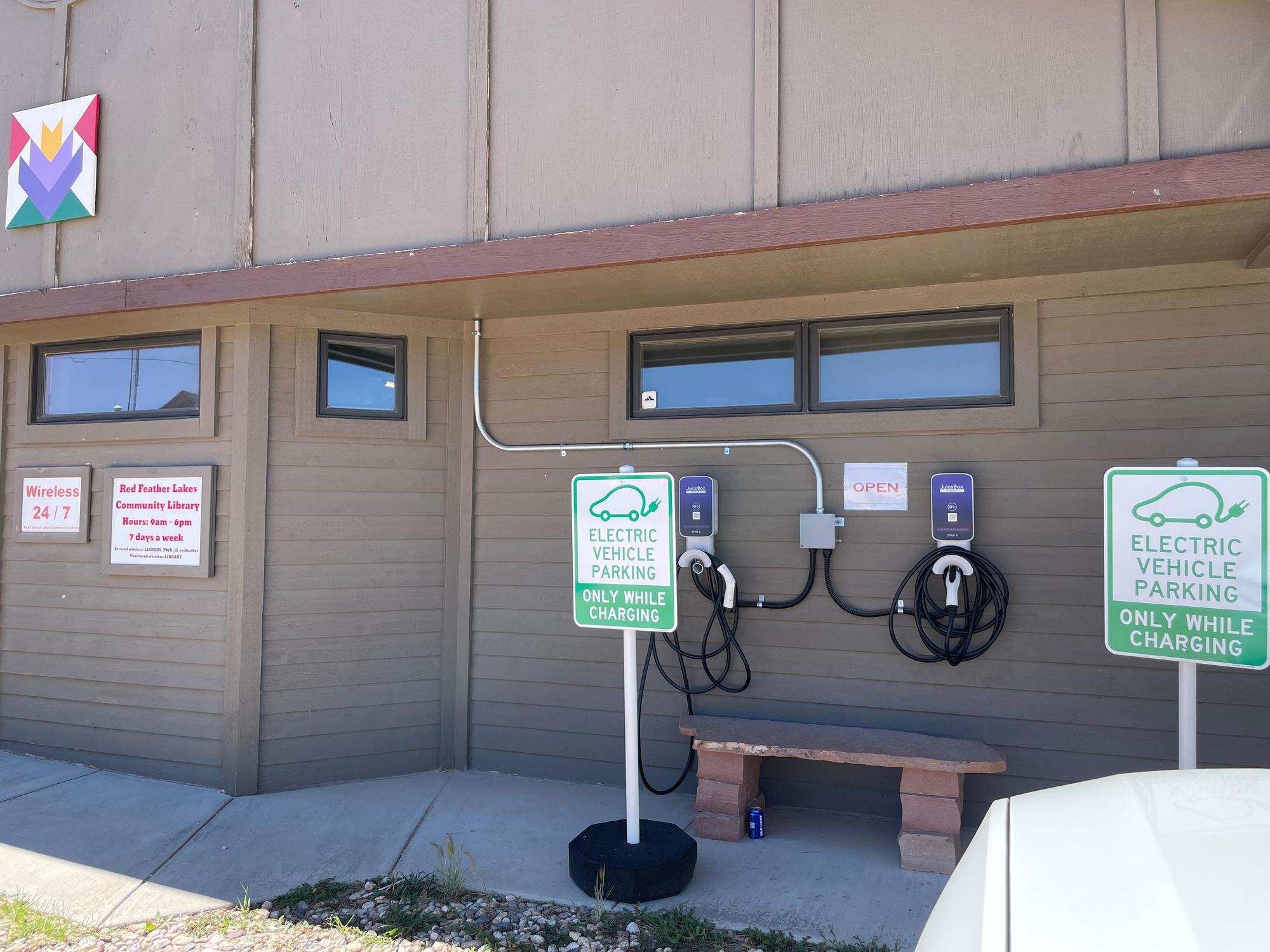 Red Feather Lakes Community Library Soon) Red Feather Lakes