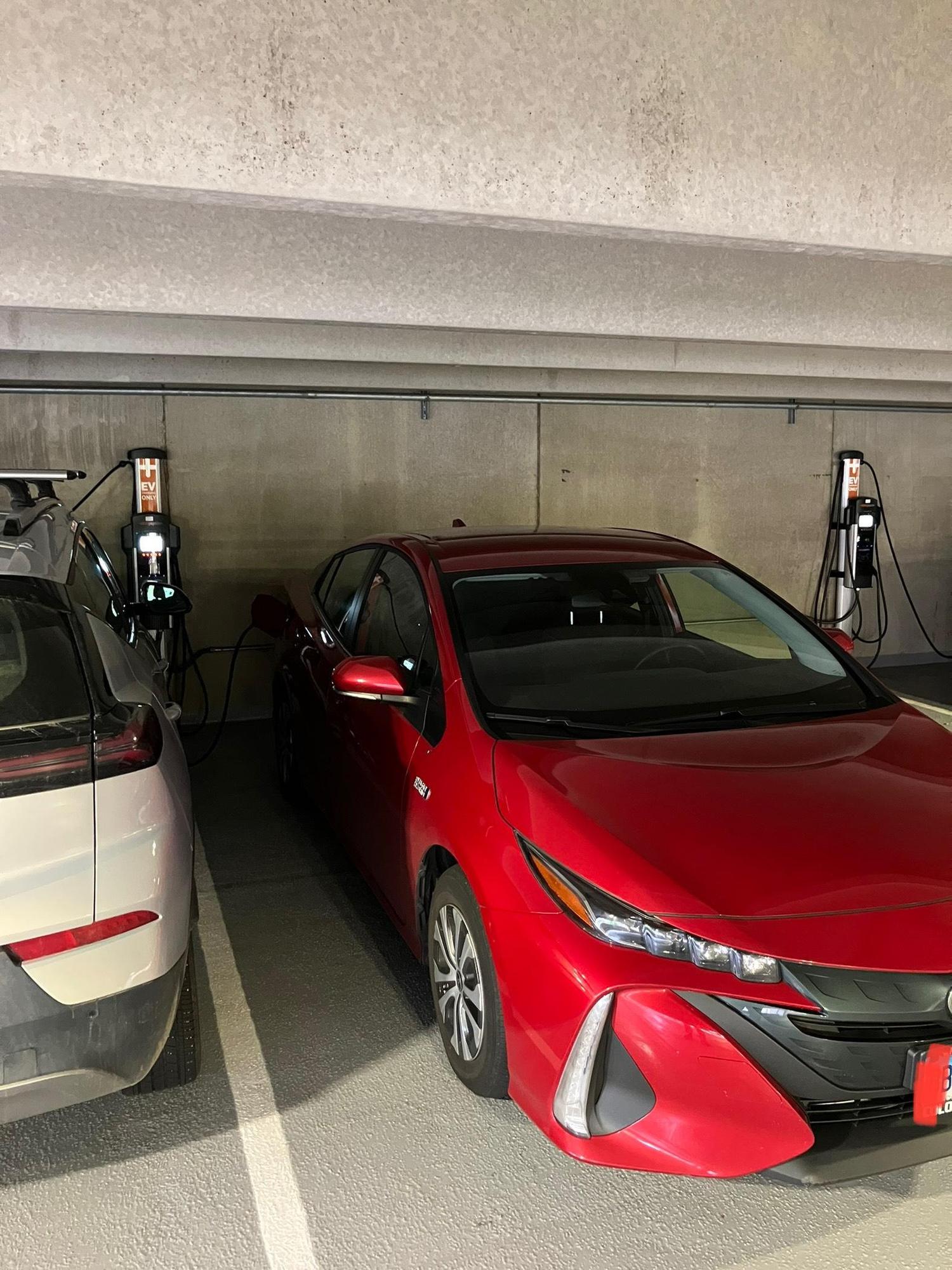 Chapel York Garage New Haven, CT EV Station