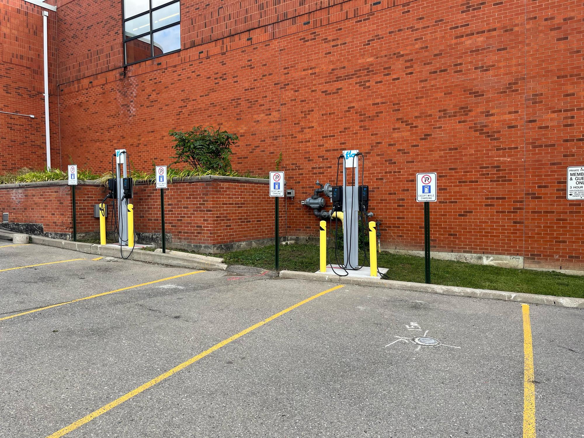 North York YMCA Toronto ON EV Station north-york-ymca-toronto-on-ev-station