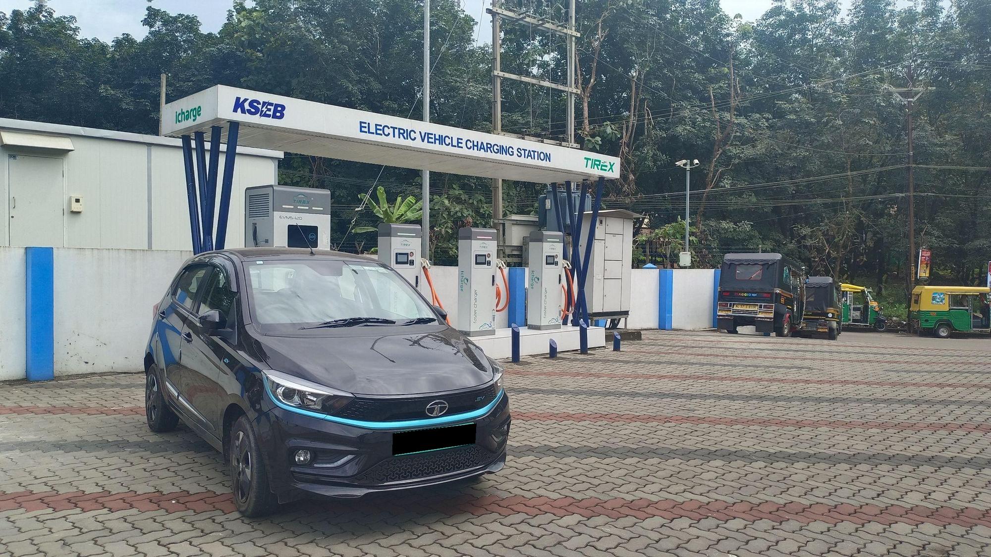 KSEB Sub Station . Charge Mod Raroth, KL EV Station