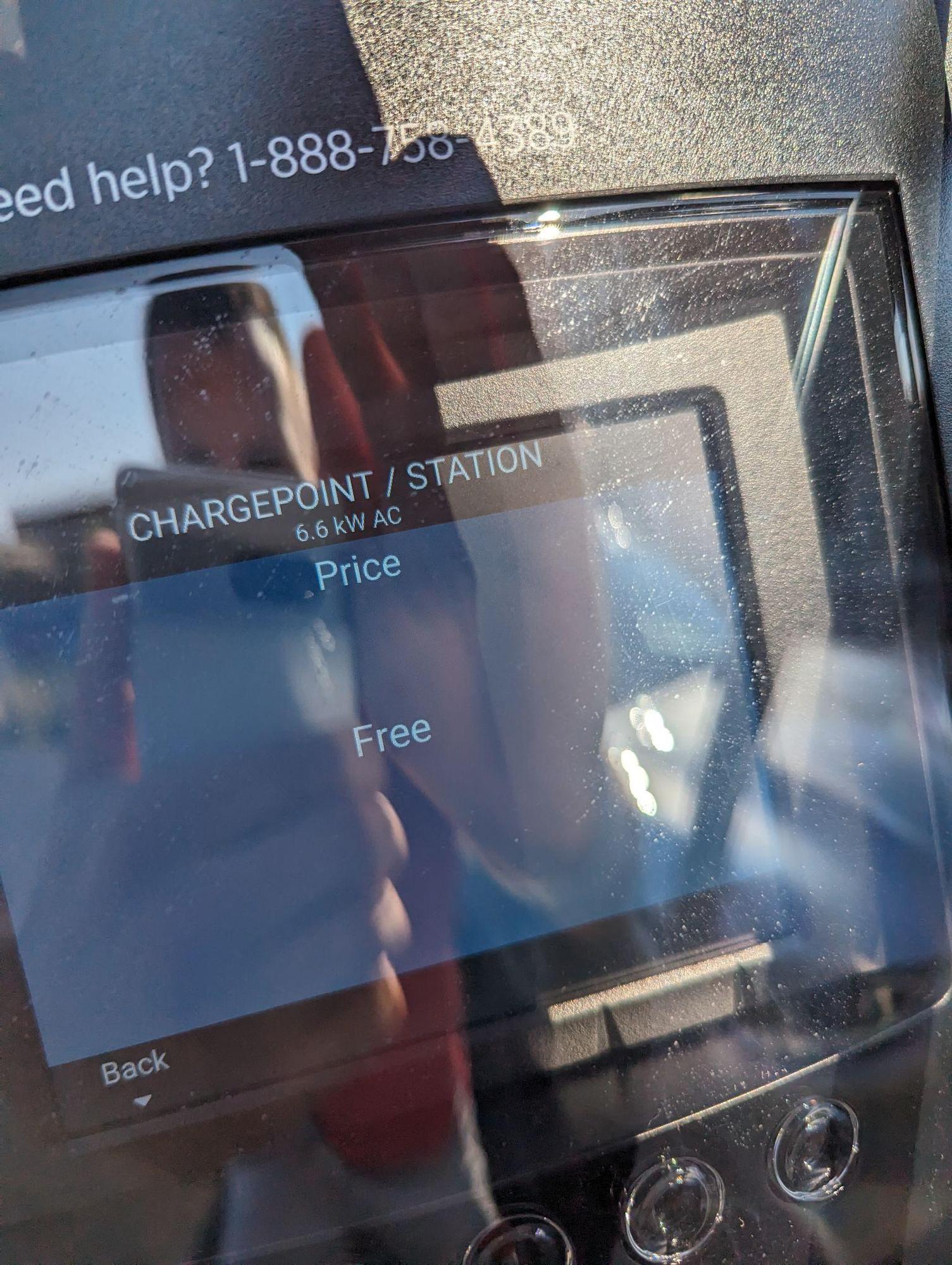 Raymond School parking lot Washington, DC EV Station