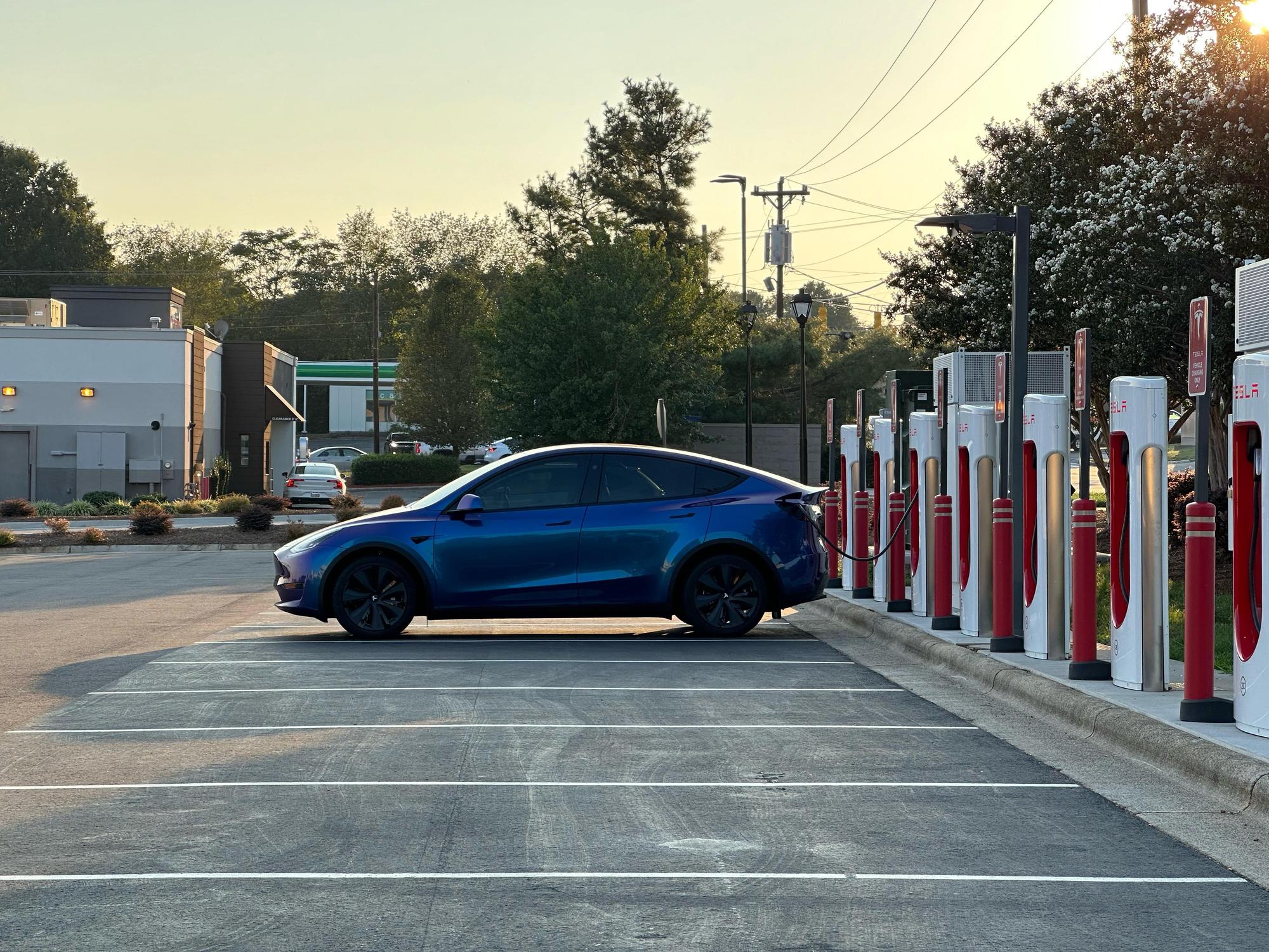 Lowes Foods of Clemmons Clemmons, NC EV Station