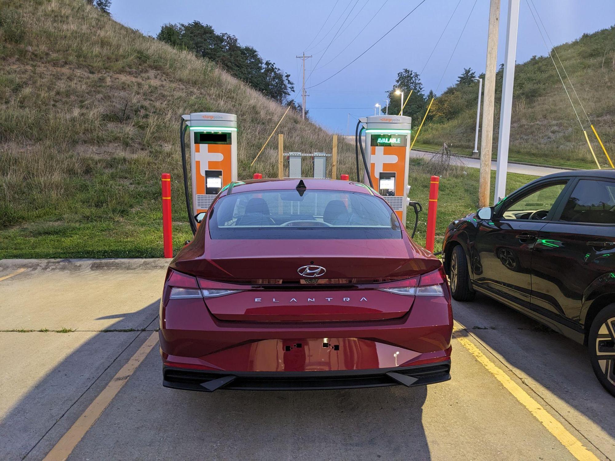 Straub Hyundai Triadelphia, WV EV Station