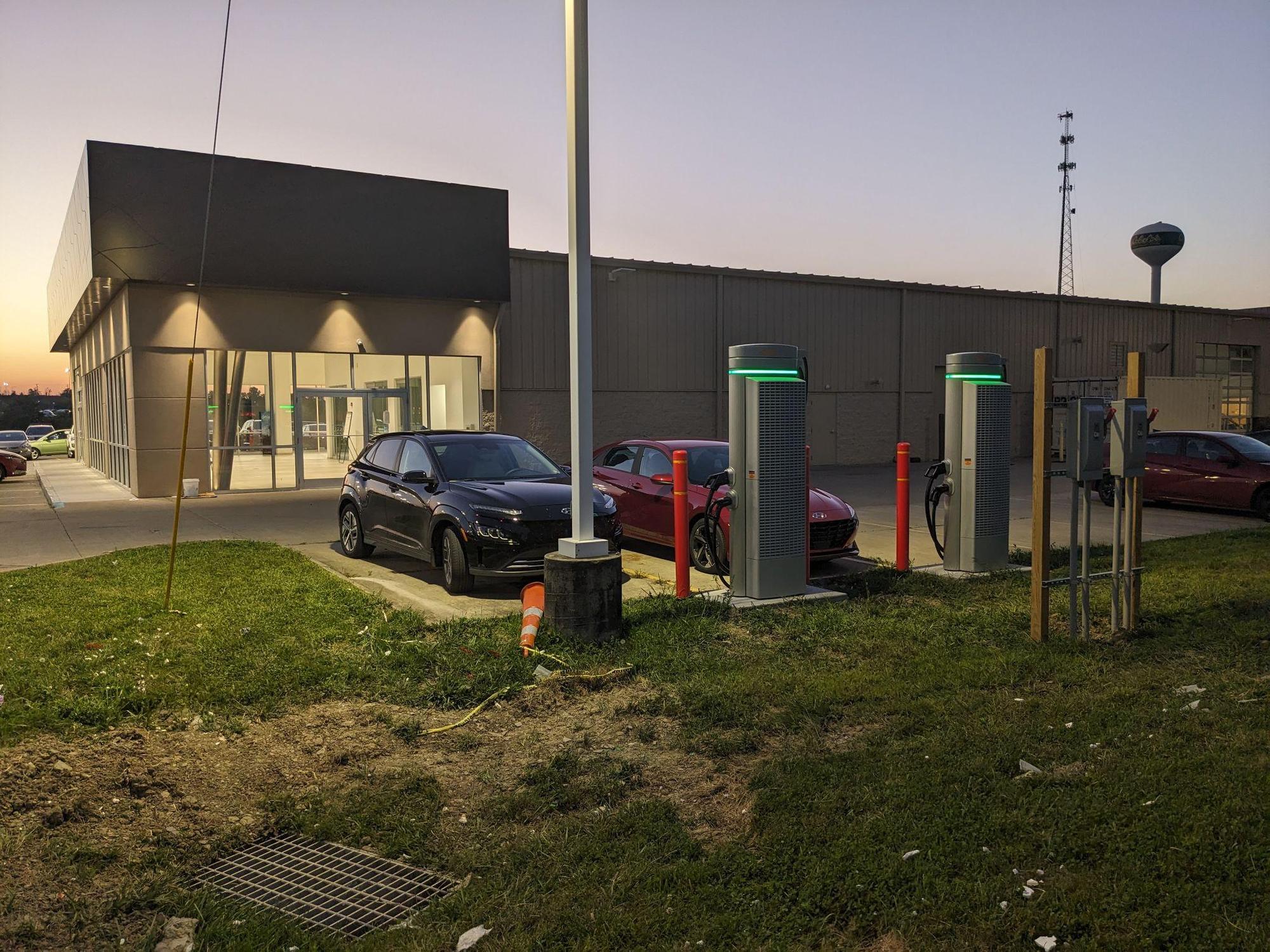 Straub Hyundai Triadelphia, WV EV Station