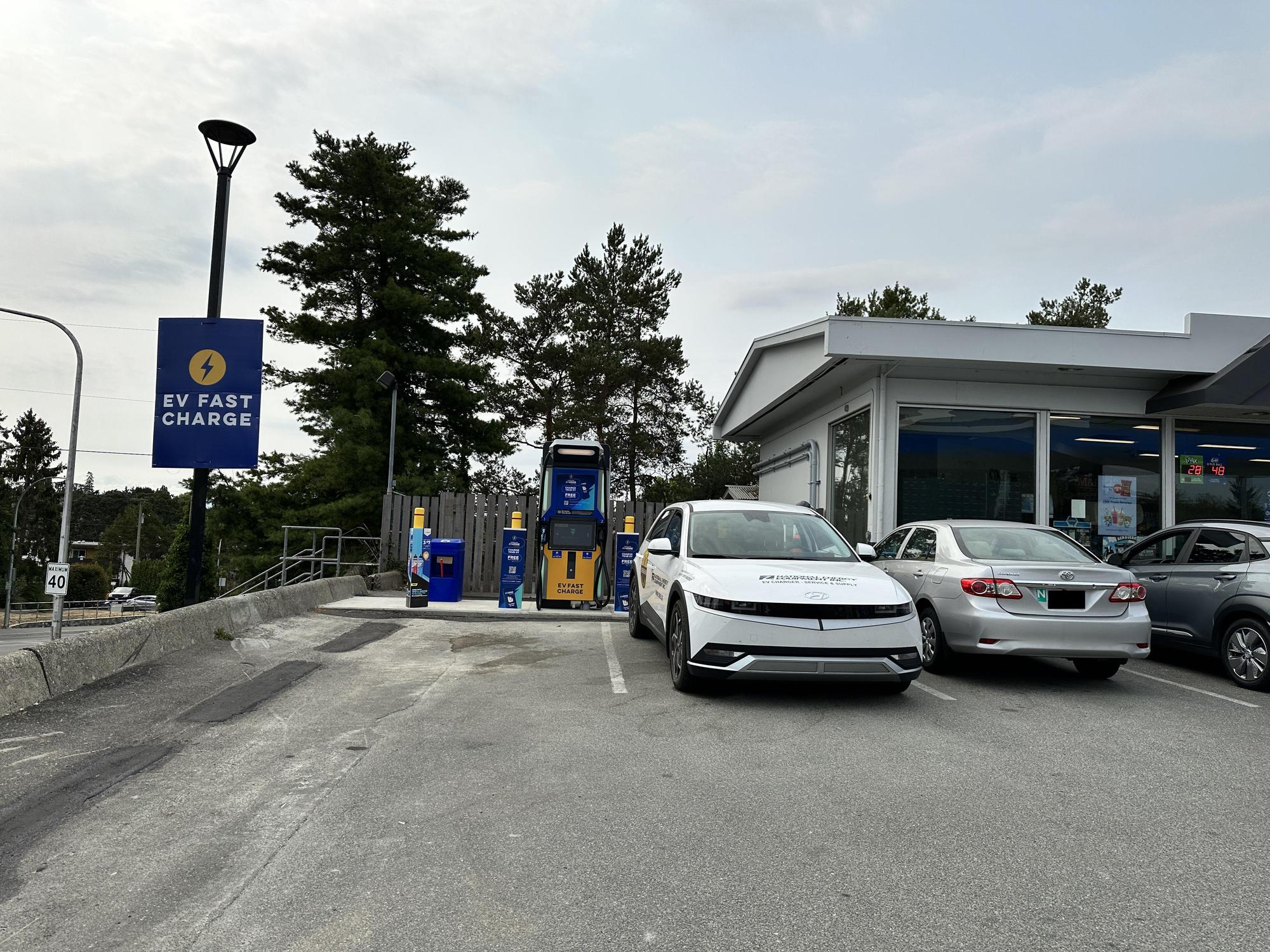 On the Run Convenience Store Victoria, BC EV Station