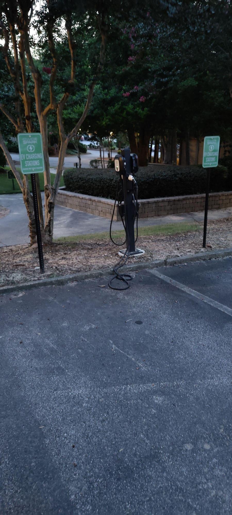 Cross Creek Condominiums & Townhouses Atlanta, GA EV Station