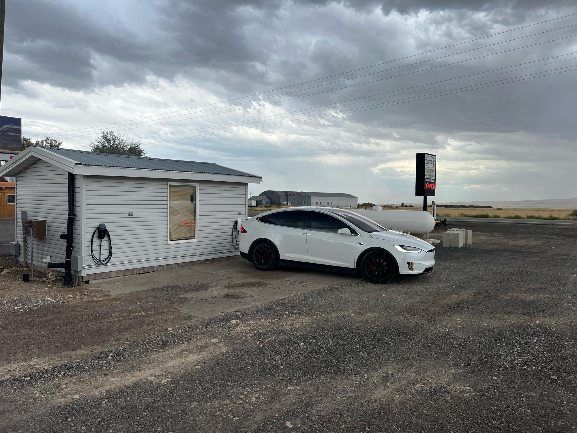 Busters RV and Restaurant Hollister, ID EV Station