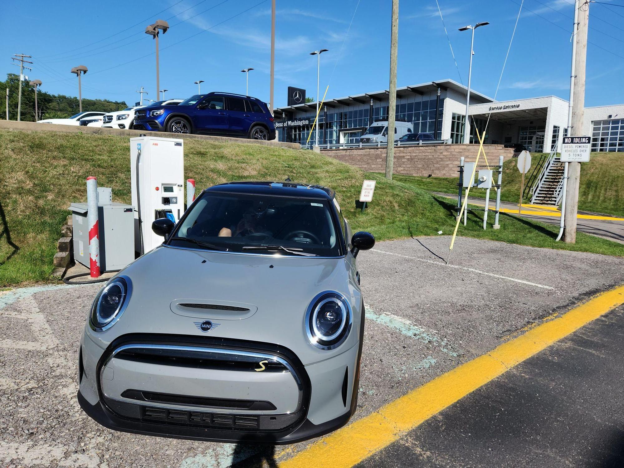 John Sisson Motors MercedesBenz Washington, PA EV Station