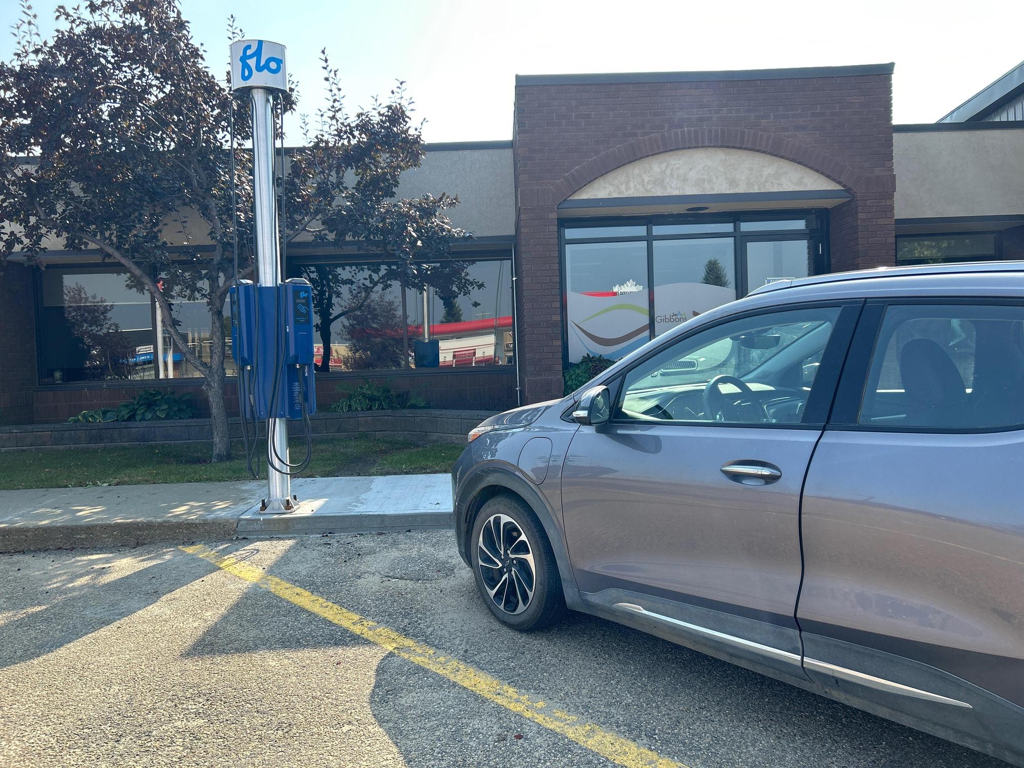 Gibbons Town Office Gibbons, AB EV Station