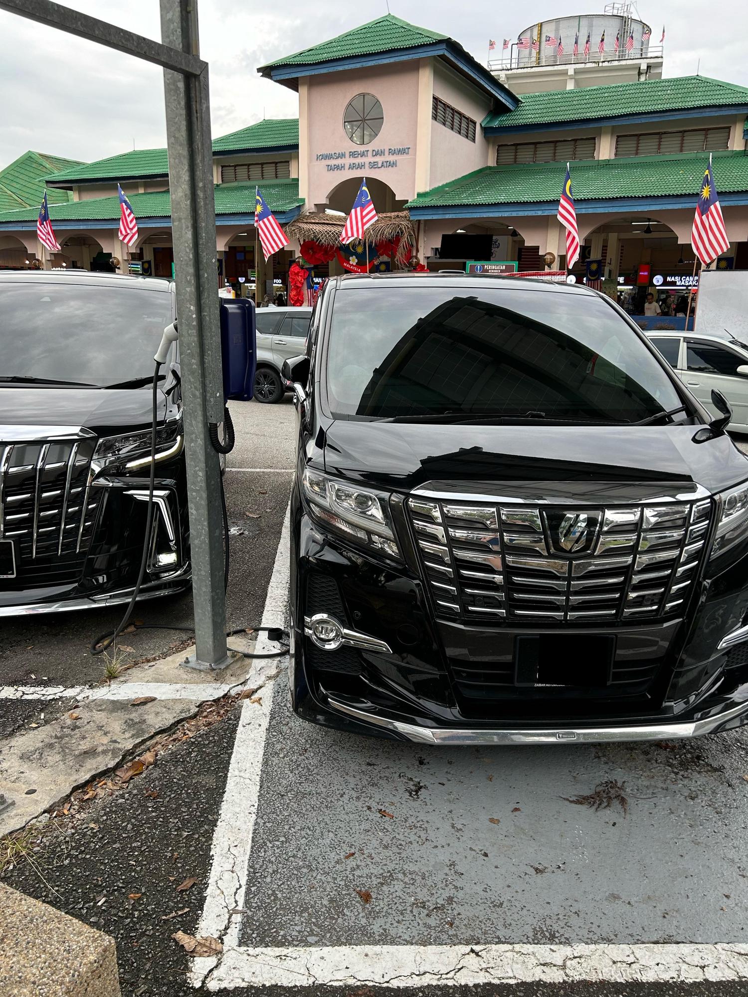 Tapah R R R&R Tapah Southbound | Tapah, Perak | EV Station