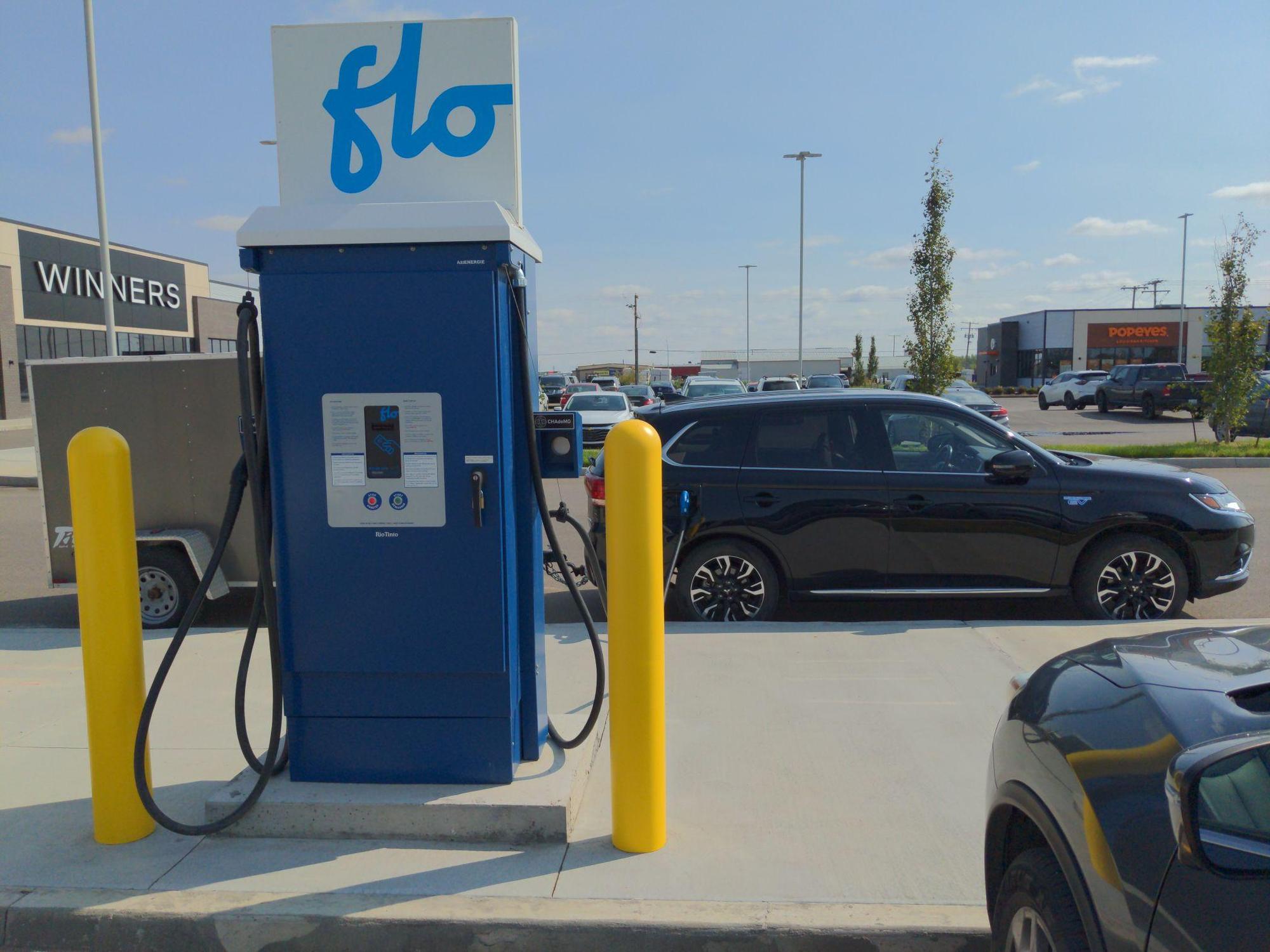 Canadian Tire MooseJaw Moose Jaw, SK EV Station