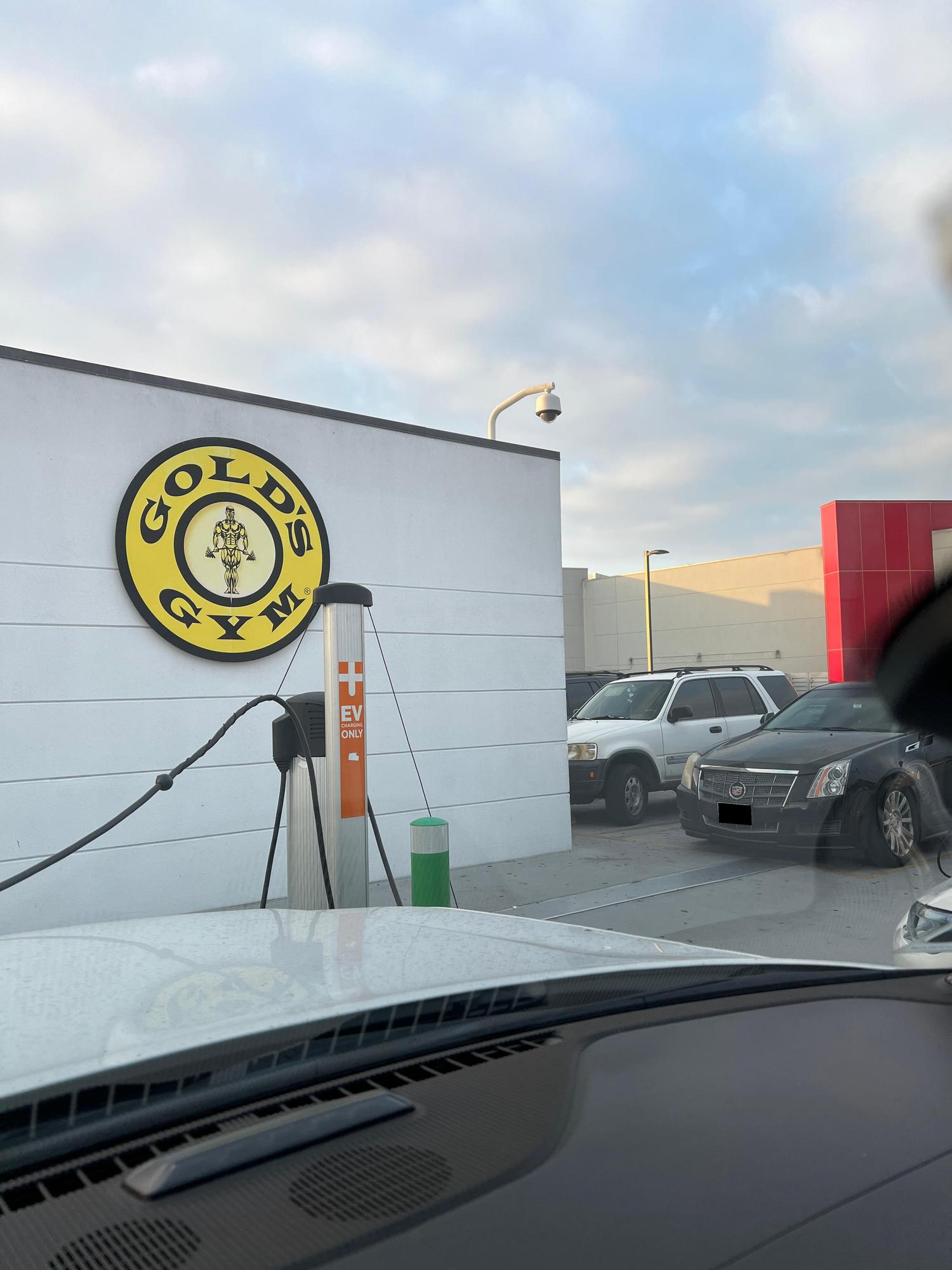 westfield-culver-city-rooftop-garage-culver-city-ca-ev-station