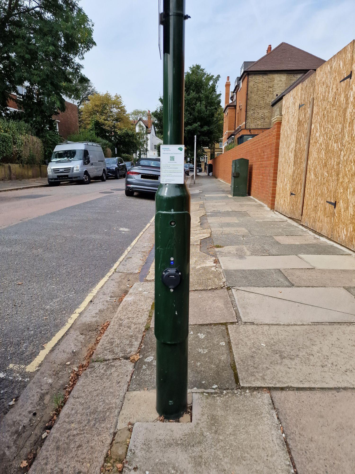 1 Spring Grove Road Parking 1 Spring Grove Road, London, TW10 6EH