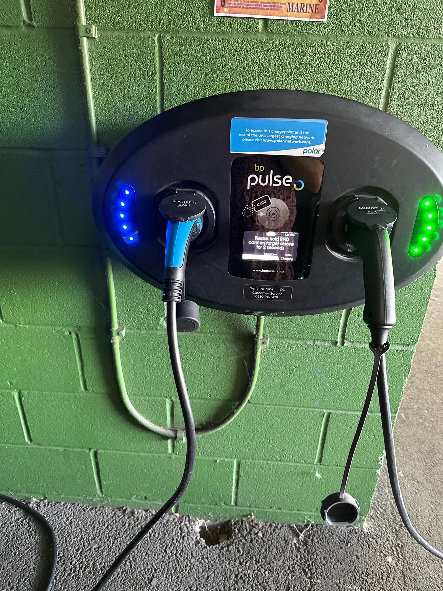 Intu Lakeside 238 Arterial Rd West Thurrock, Grays RM20 2ZQ, UK EV