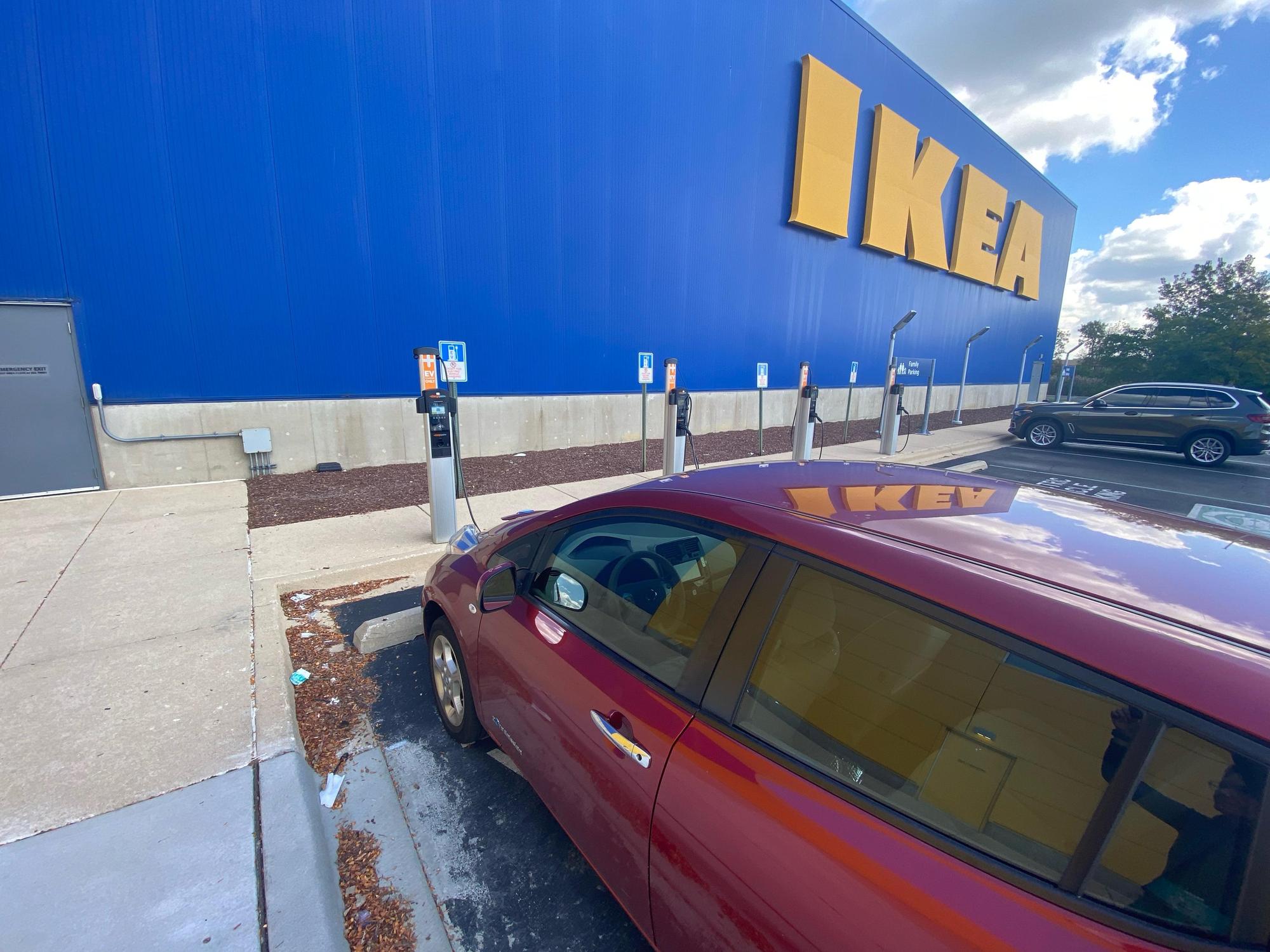 IKEA Bolingbrook Bolingbrook, IL EV Station