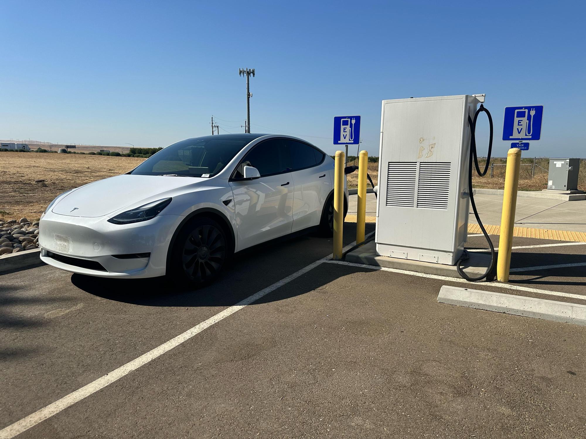 Westley Rest Area Northbound Manteca, CA EV Station