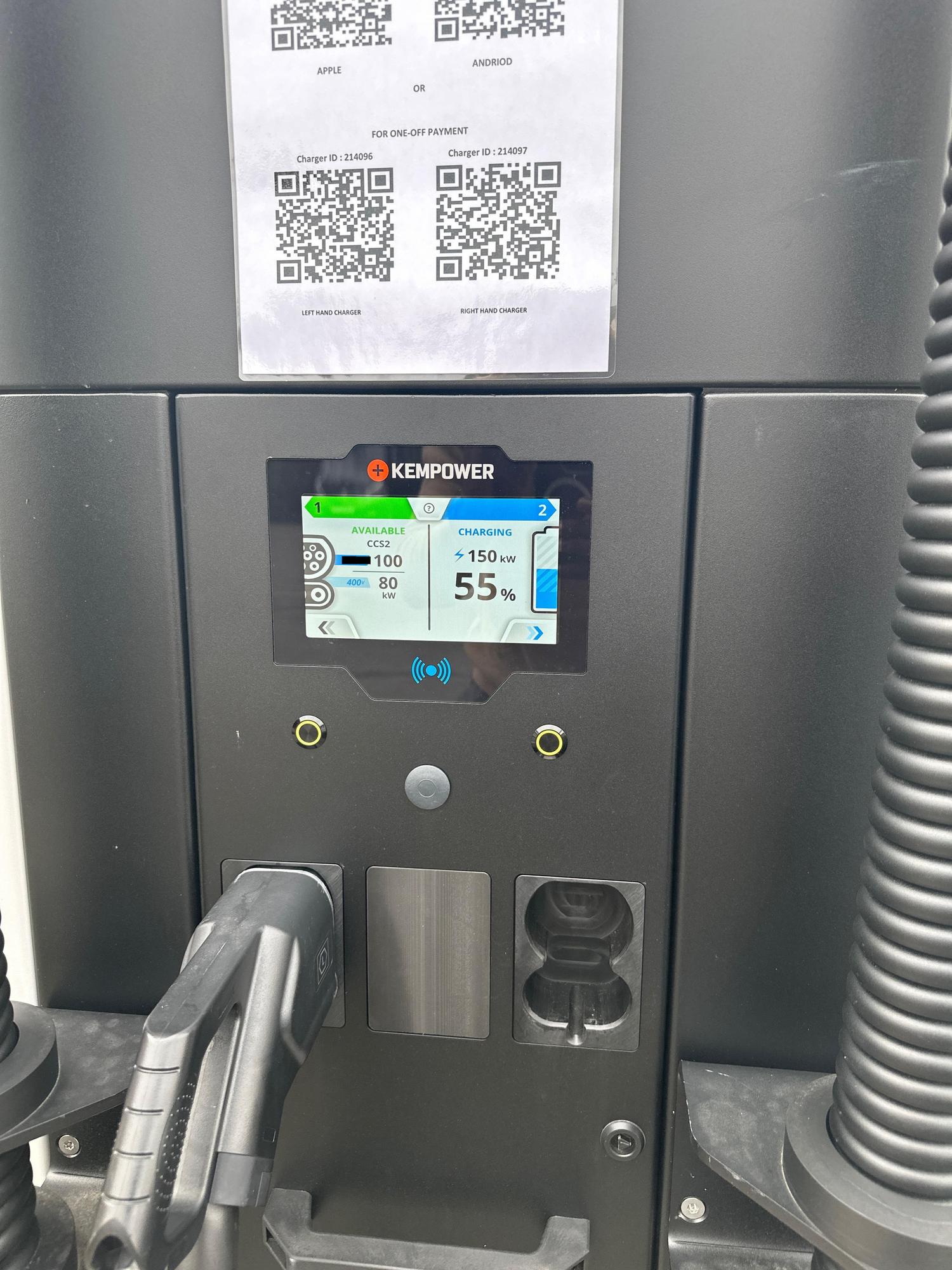 Costcutter Kelty 32 Cocklaw Street, Kelty, KY4 0DD, Unityed Kingdom