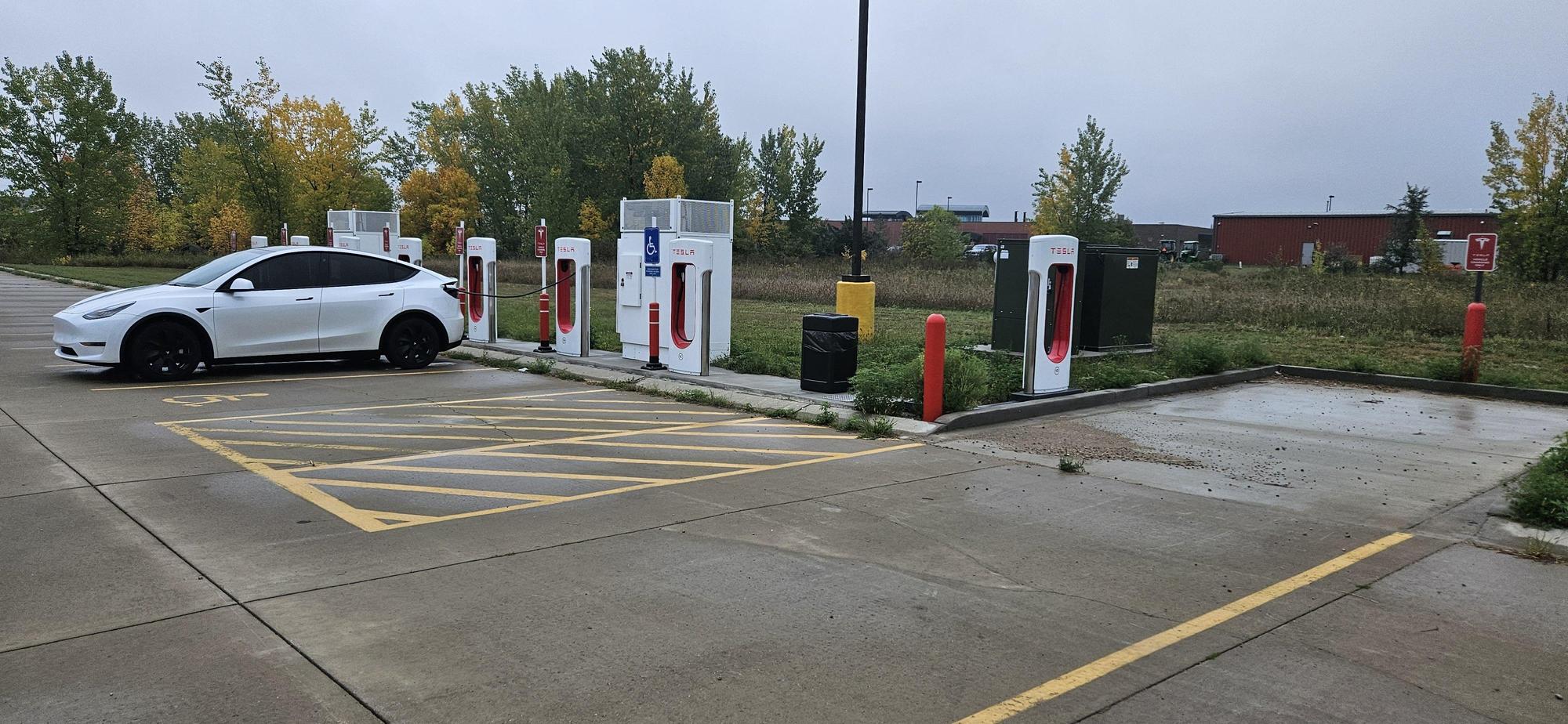 Buche Foods Dakota Crossing Sisseton, SD EV Station