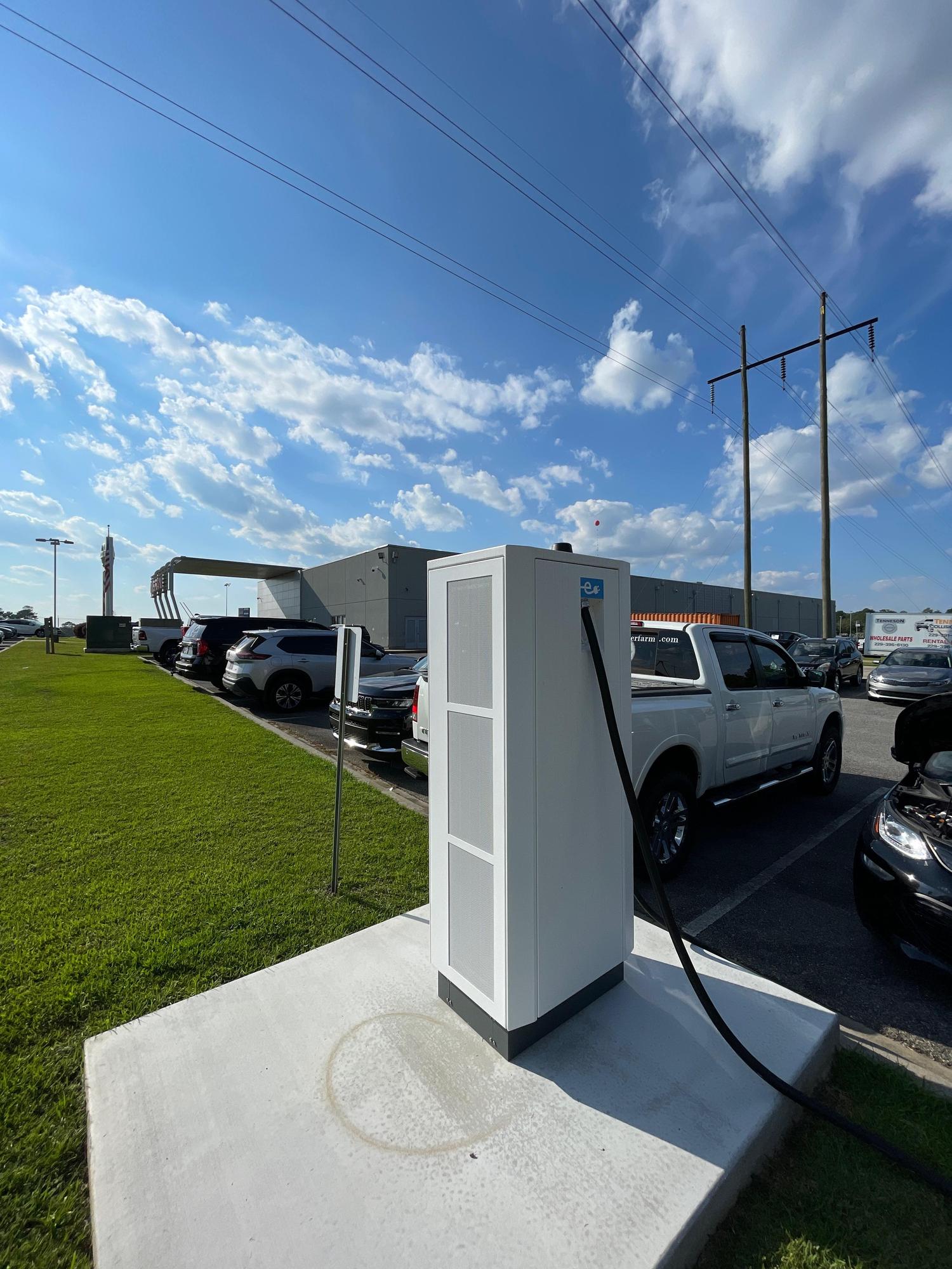 Tenneson Nissan Tifton, GA EV Station