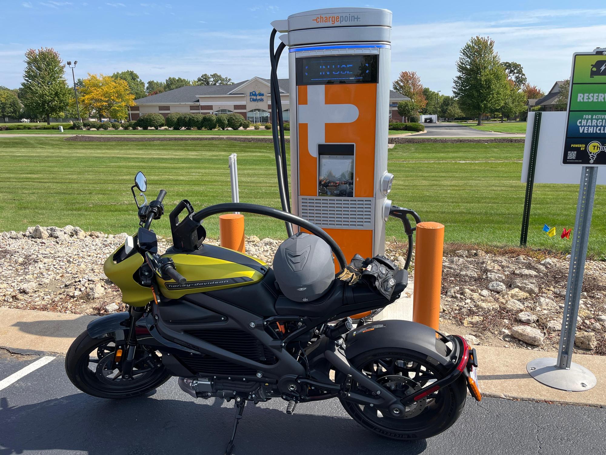 Hyundai on Perryville Rockford, IL EV Station