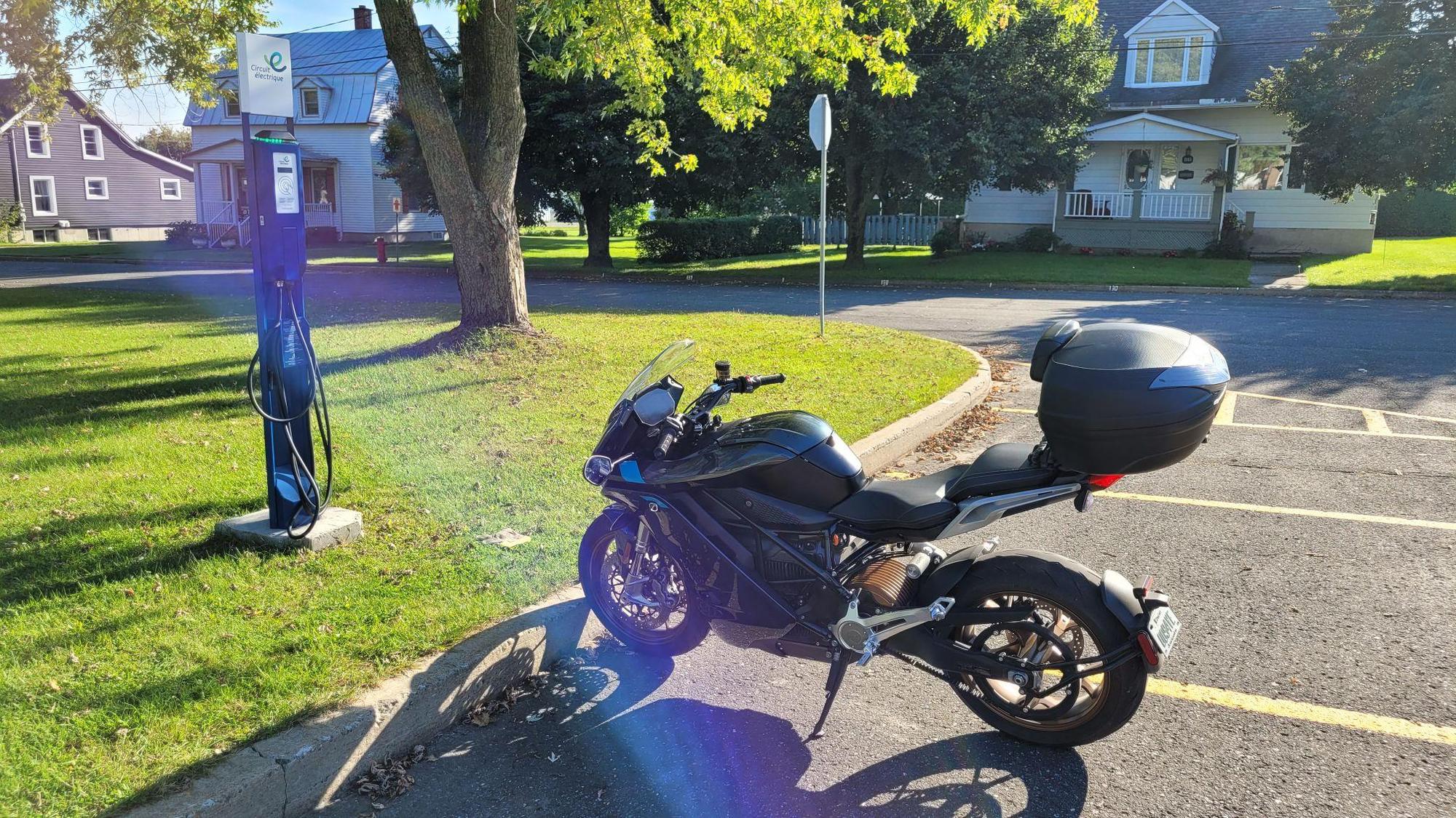 SaintWenceslas SaintWenceslas, QC EV Station