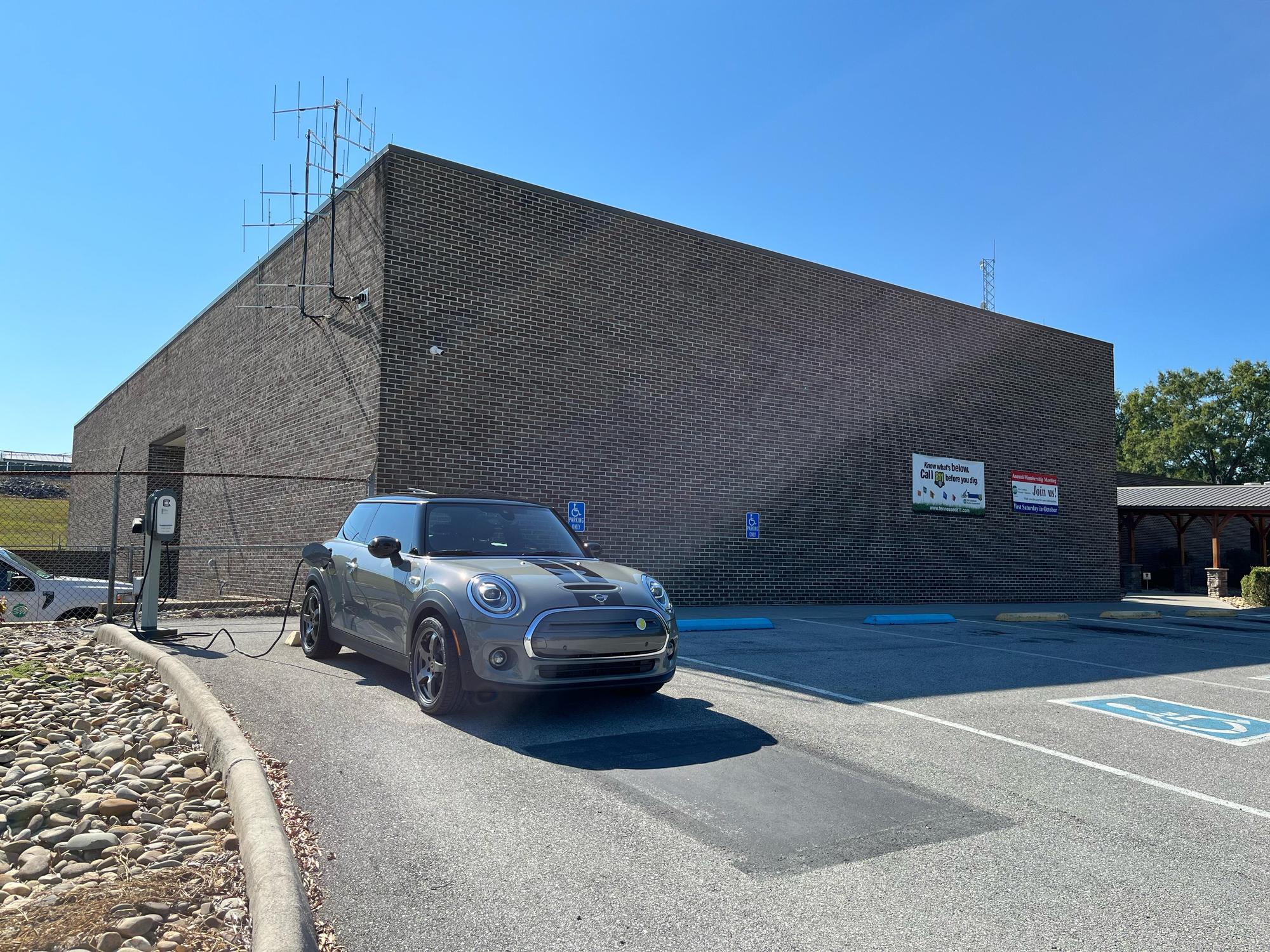 Fort Loudoun Electric Cooperative Vonore, TN EV Station