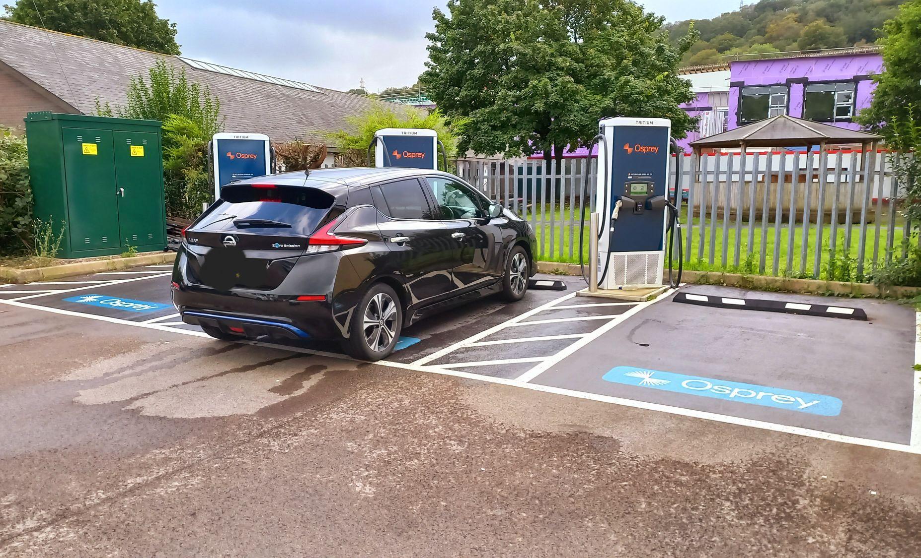 Hawthorn Inn Cardiff Road, Hawthorn, Pontypridd, CF37 5AG, UK EV