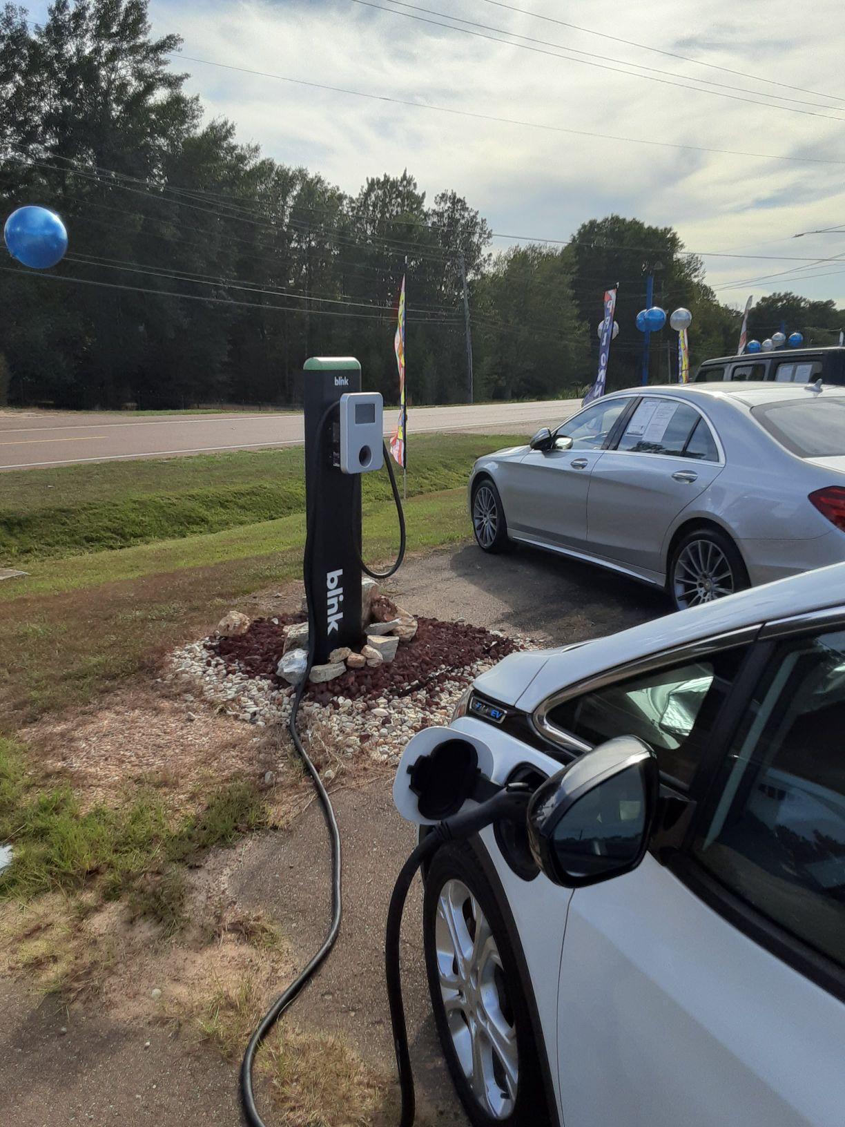 Perry Brothers Ford Tylertown, MS EV Station