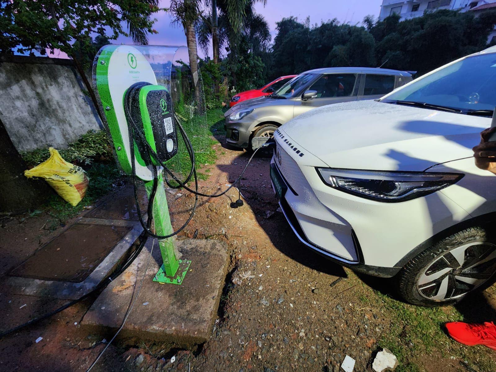 the-cocoon-bolt-earth-11kw-ac-charger-type-2-plug-gonikoppa-ka