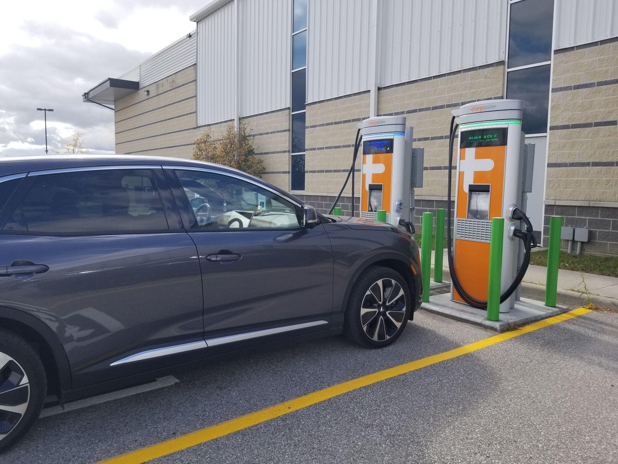 Trisan Center Schomberg, ON EV Station