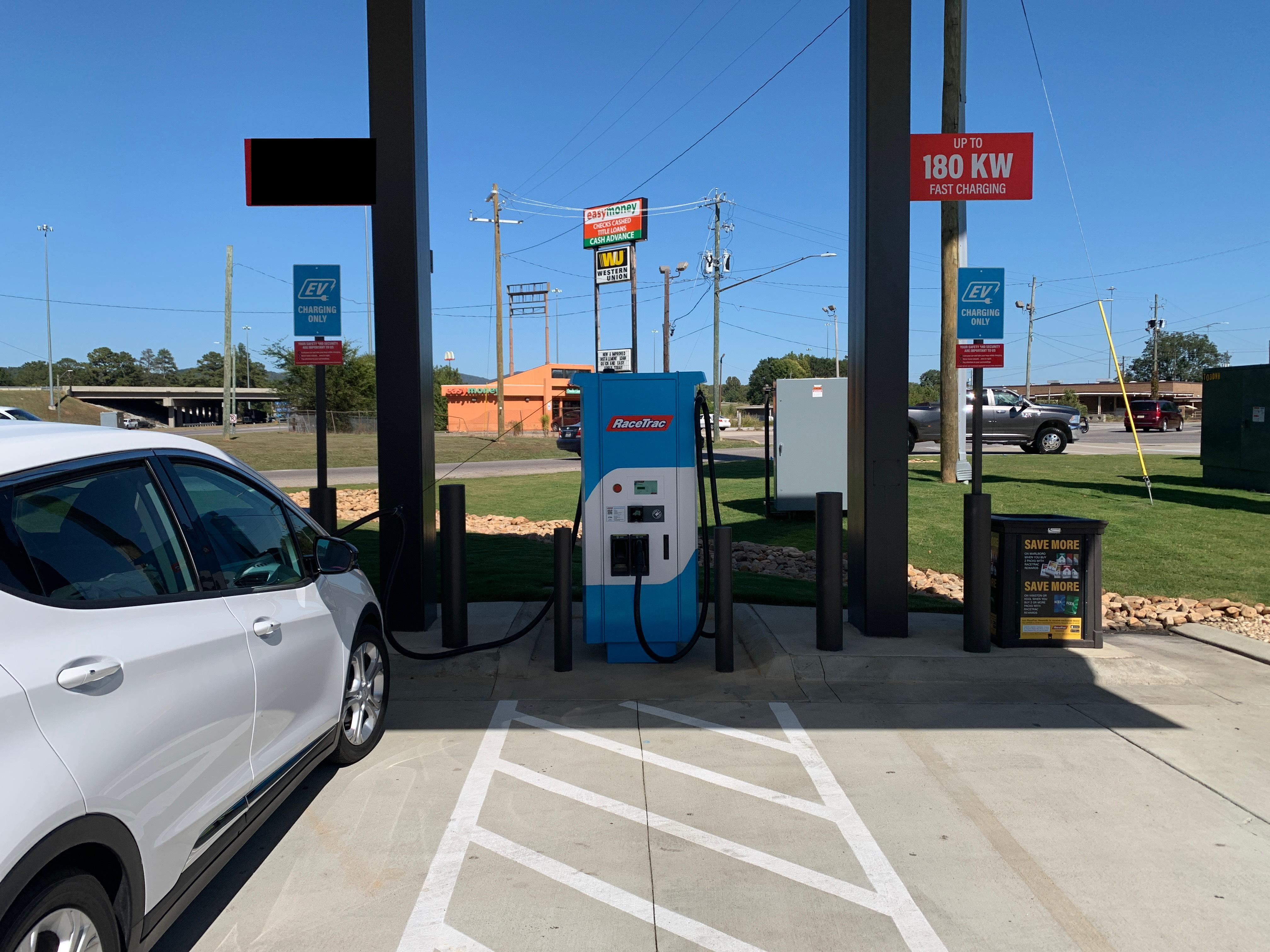 Closest Racetrac Gas Station - 66qk59s