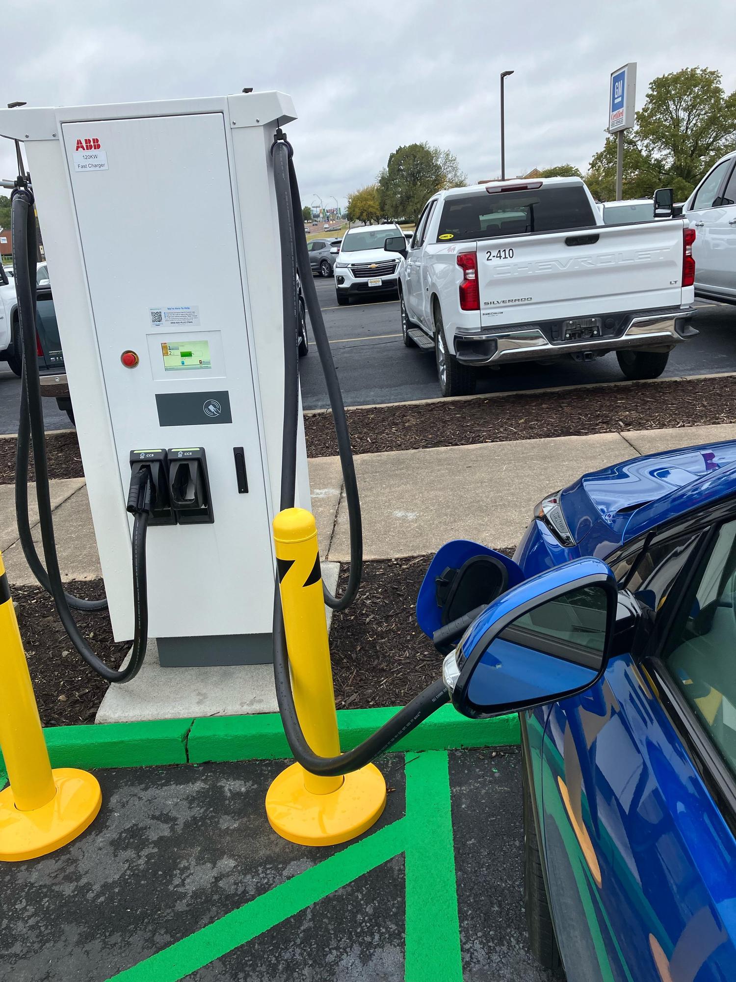 Bob Mccosh Chevrolet Buick GMC Cadillac Columbia, MO EV Station