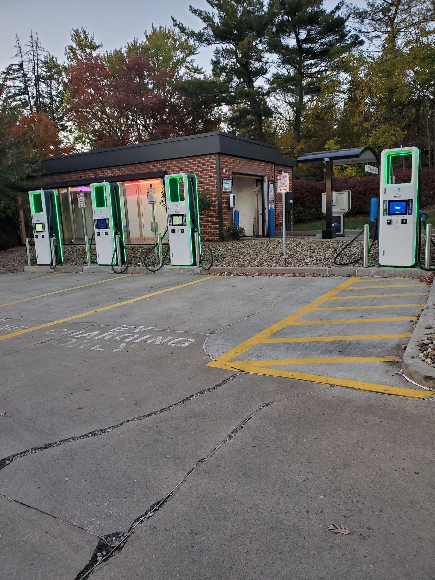Sheetz Cranberry Twp, PA EV Station