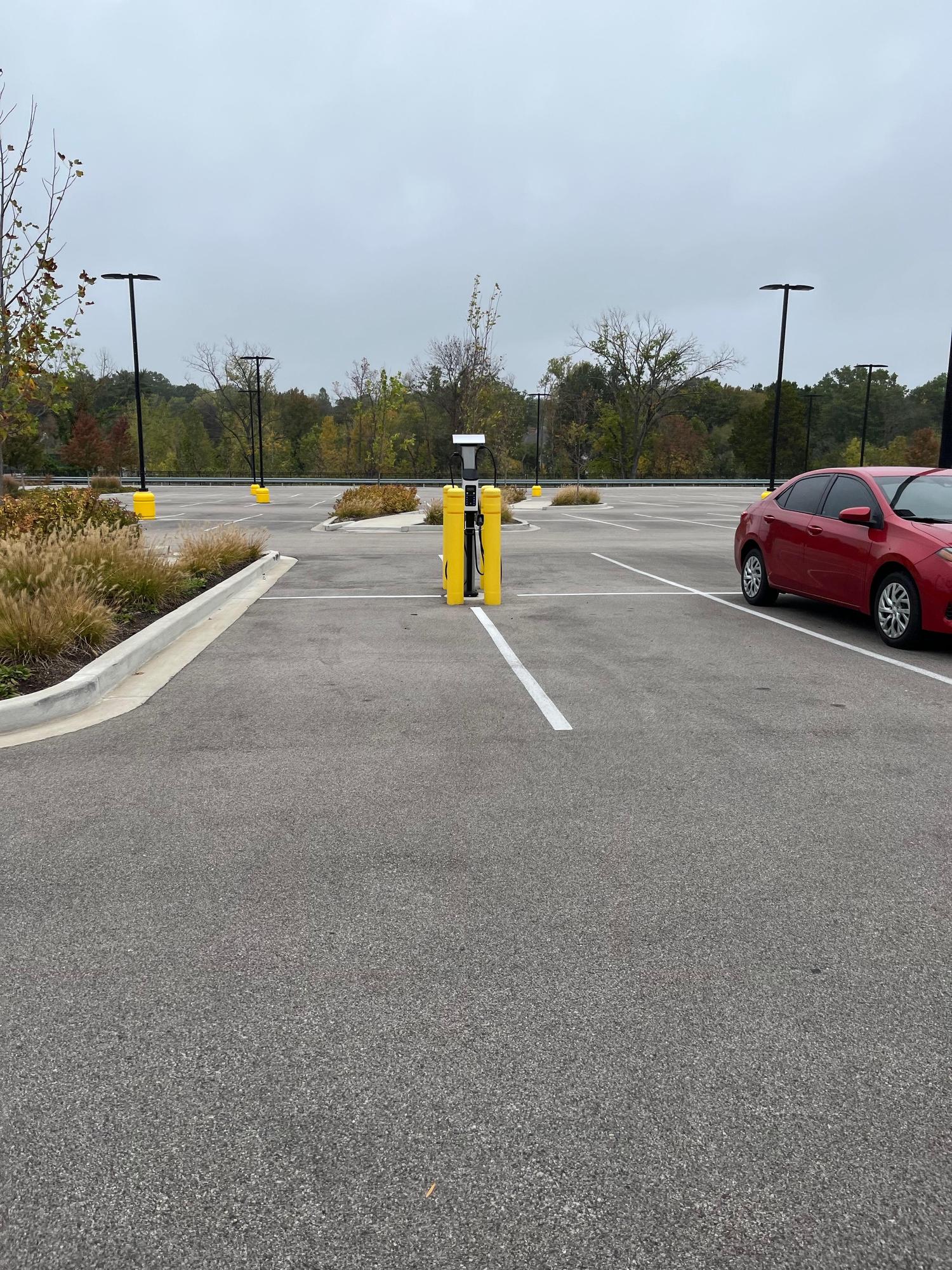 St. Louis County Library Frontenac, MO EV Station