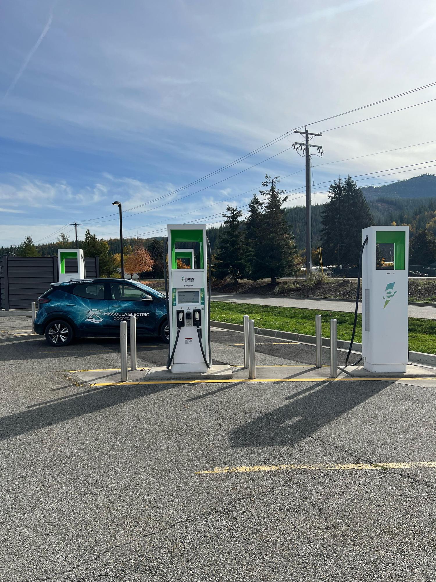 Walmart Supercenter Smelterville, ID EV Station